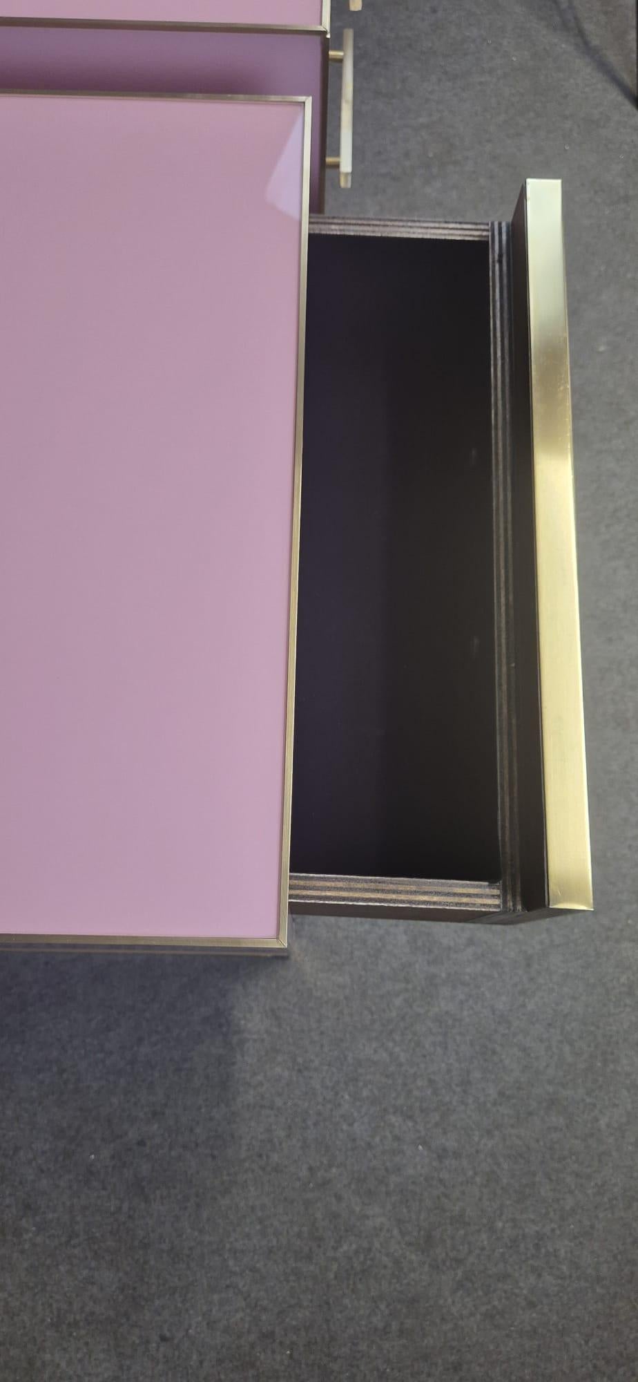 Pink Murano Glass & Brass Luxury Bedside Tables: Italian Artistry Modern Bedroom in vendita 10