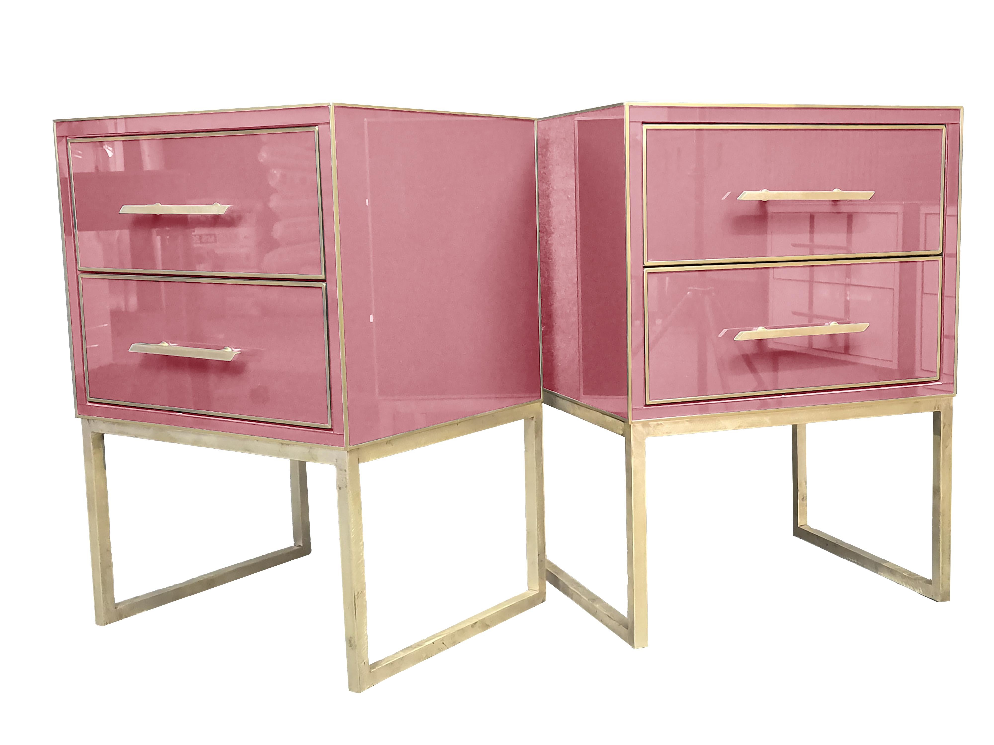 Ottone Pink Murano Glass & Brass Luxury Bedside Tables: Italian Artistry Modern Bedroom in vendita