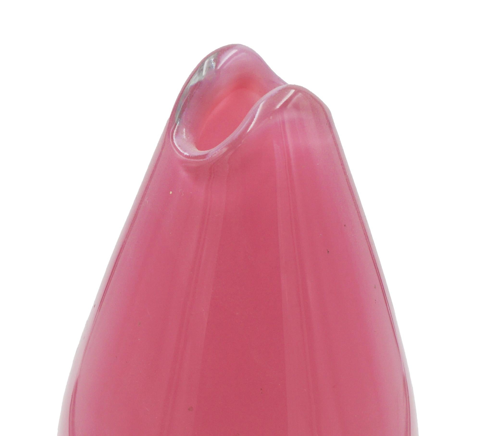 Mid Century Pink Murano Glass Bud Vase In Good Condition For Sale In Soquel, CA