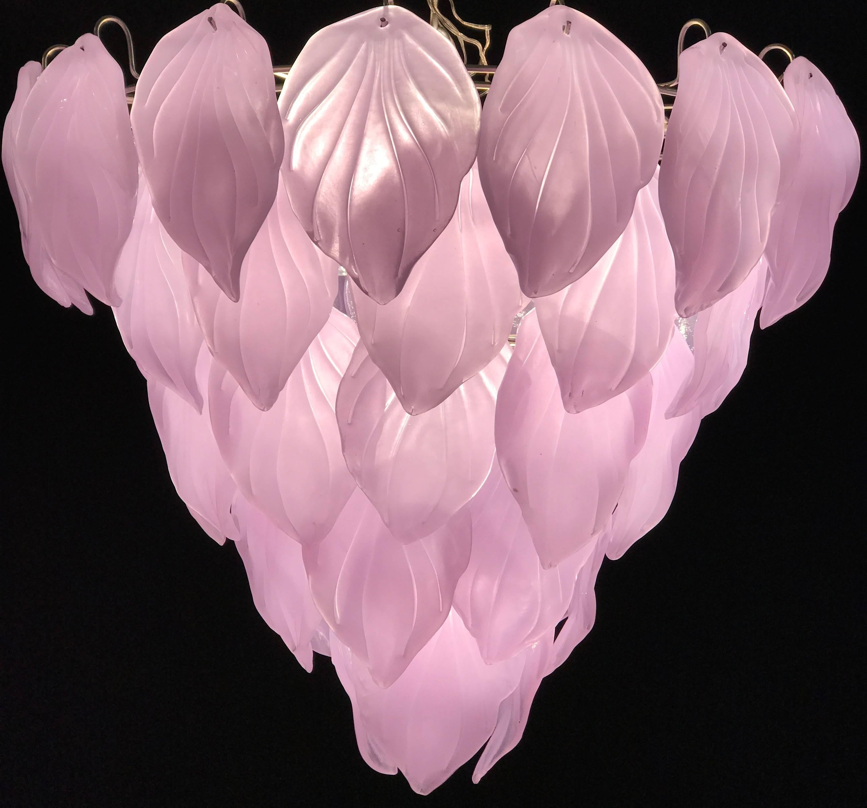 Late 20th Century Pink Murano Glass Enchanting Italian Chandelier, 1980s