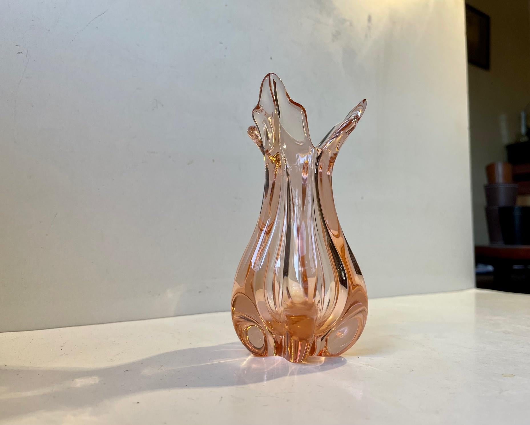 Italiano Vetro di Murano rosa di Seguso, anni '60 in vendita