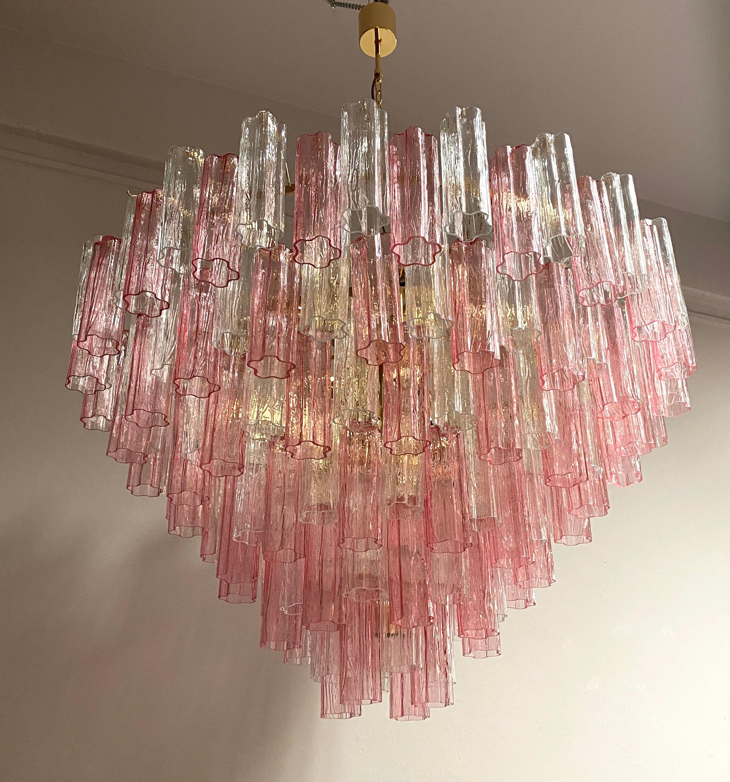 Lámpara o Plafón Monumental Tronchi de Cristal de Murano Rosa en venta 7