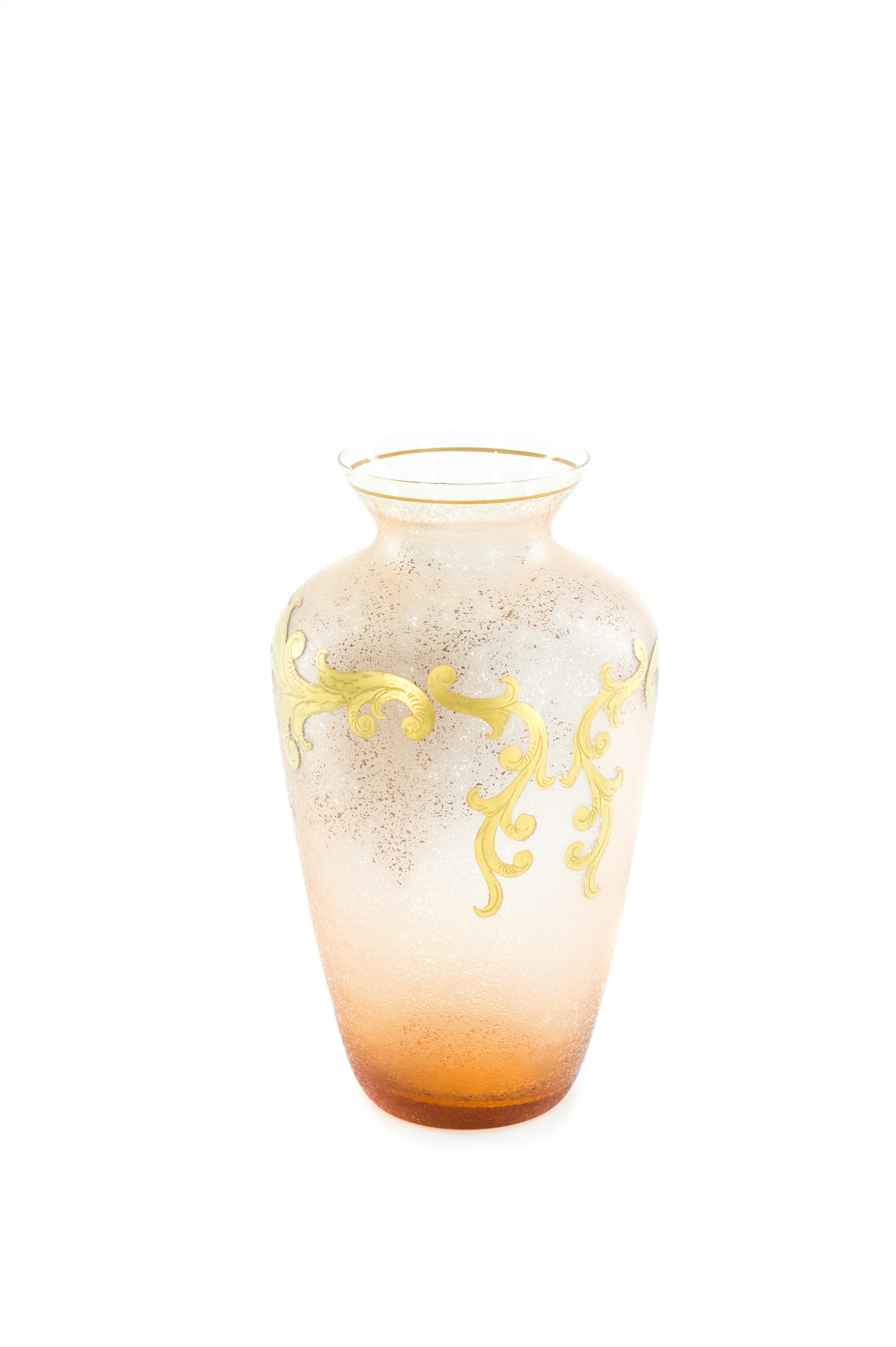 Pink Murano Glass Vase, Gold Hand Painted Decorative Motif, Mid-Century Modern For Sale 5