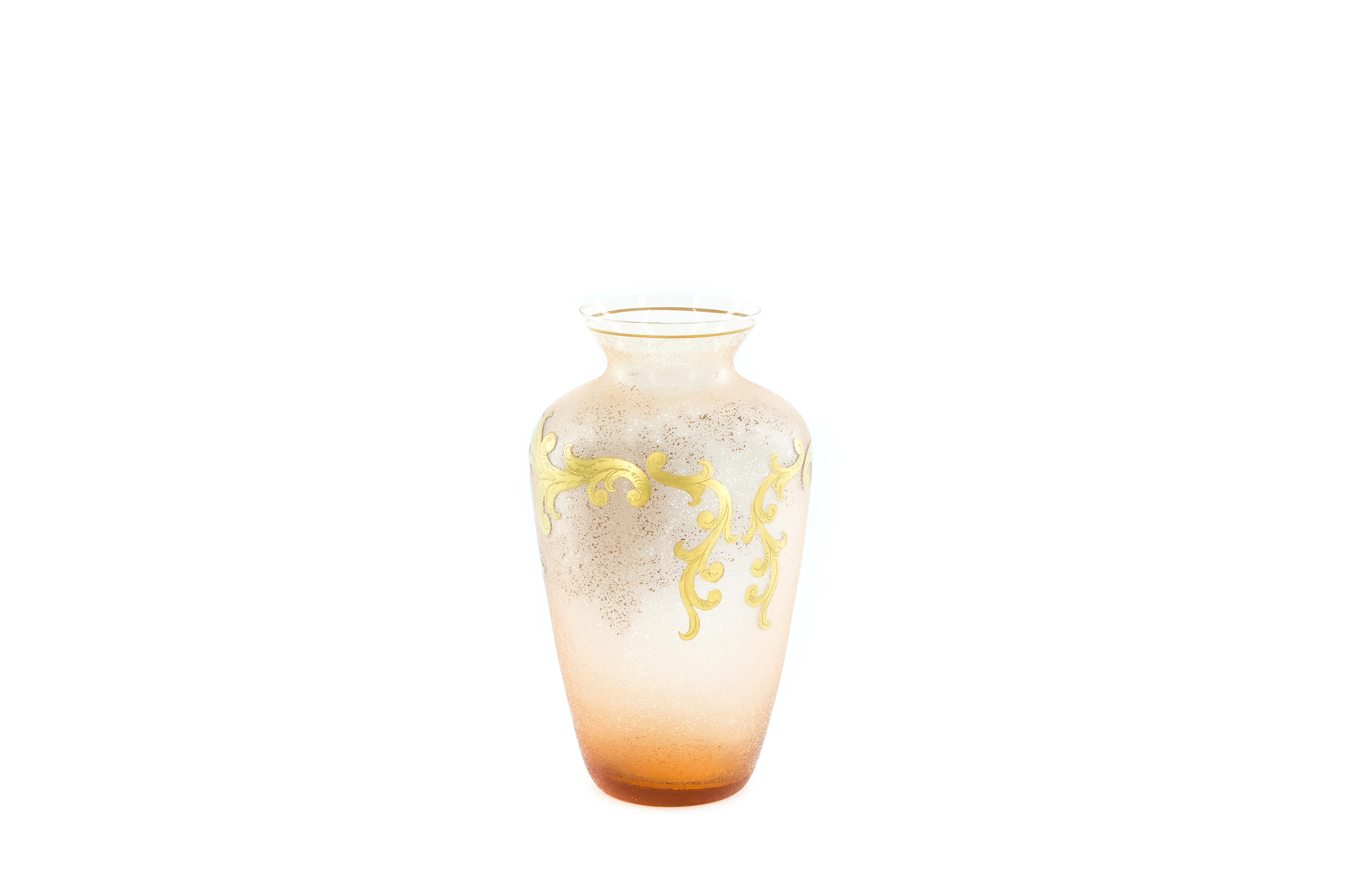 Pink Murano Glass Vase, Gold Hand Painted Decorative Motif, Mid-Century Modern For Sale 6