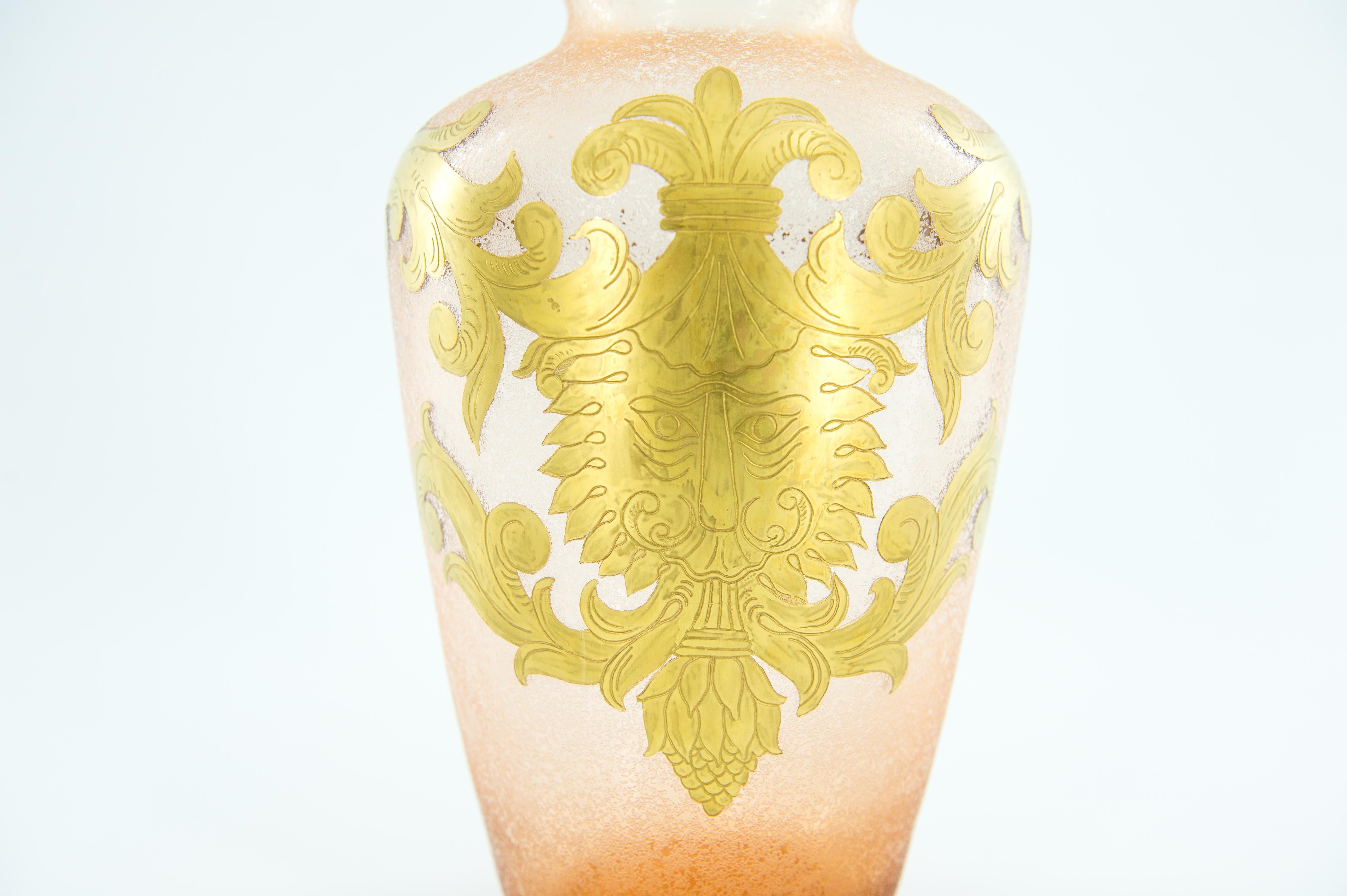 Pink Murano Glass Vase, Gold Hand Painted Decorative Motif, Mid-Century Modern For Sale 2