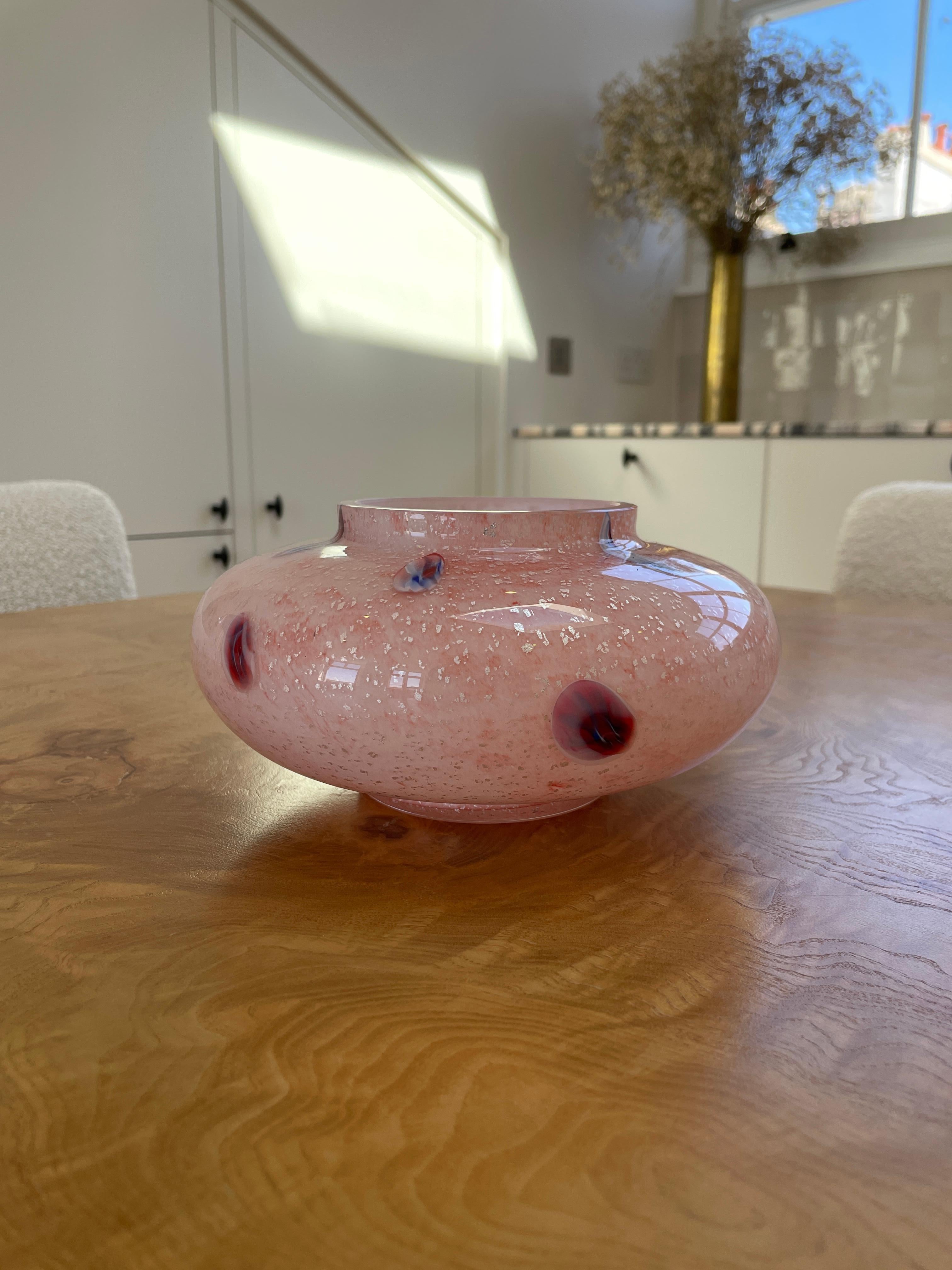 Italian Pink Murano Glass Vase with Murrines For Sale
