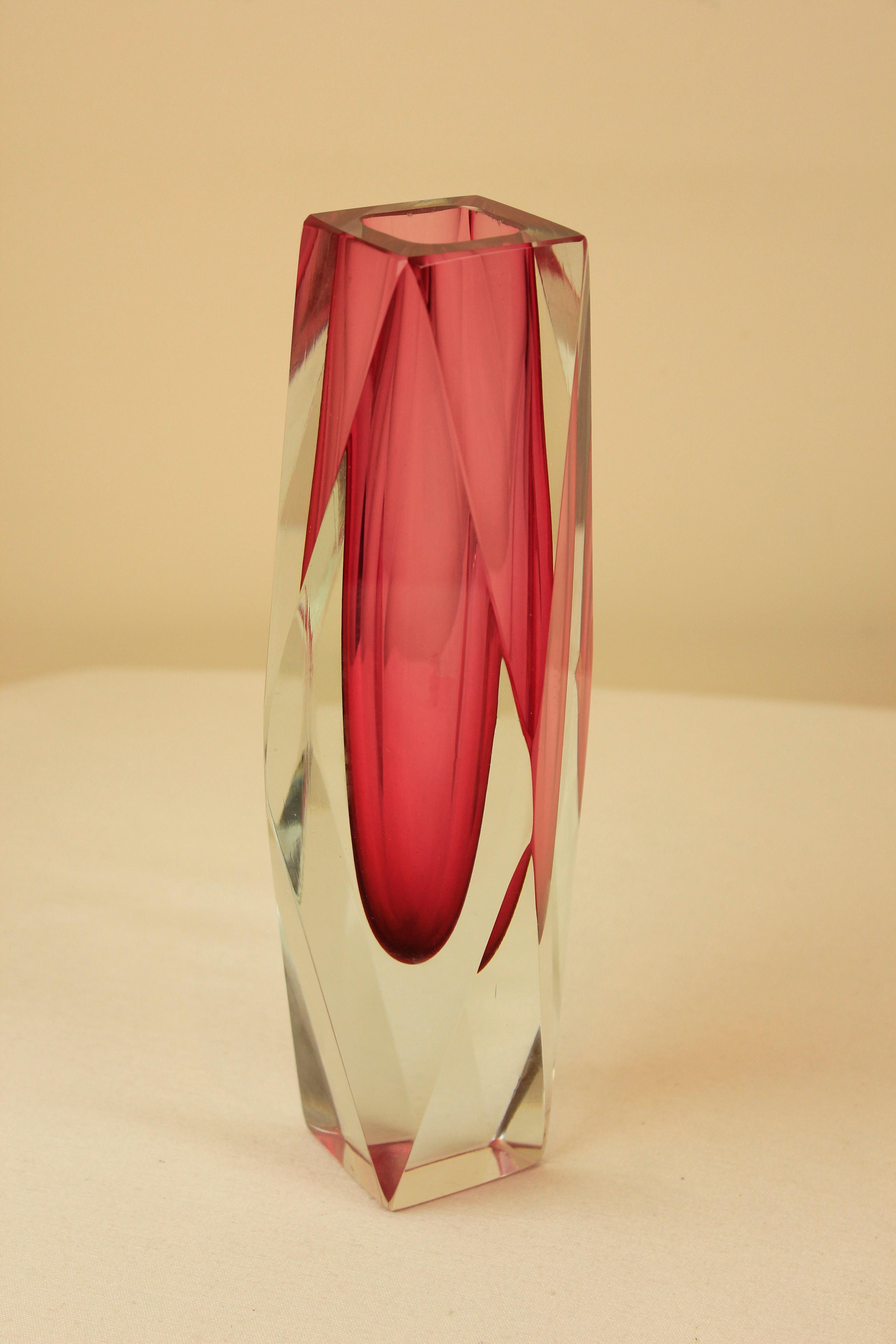 20th Century Pink Murano Mandruzzato Vase For Sale