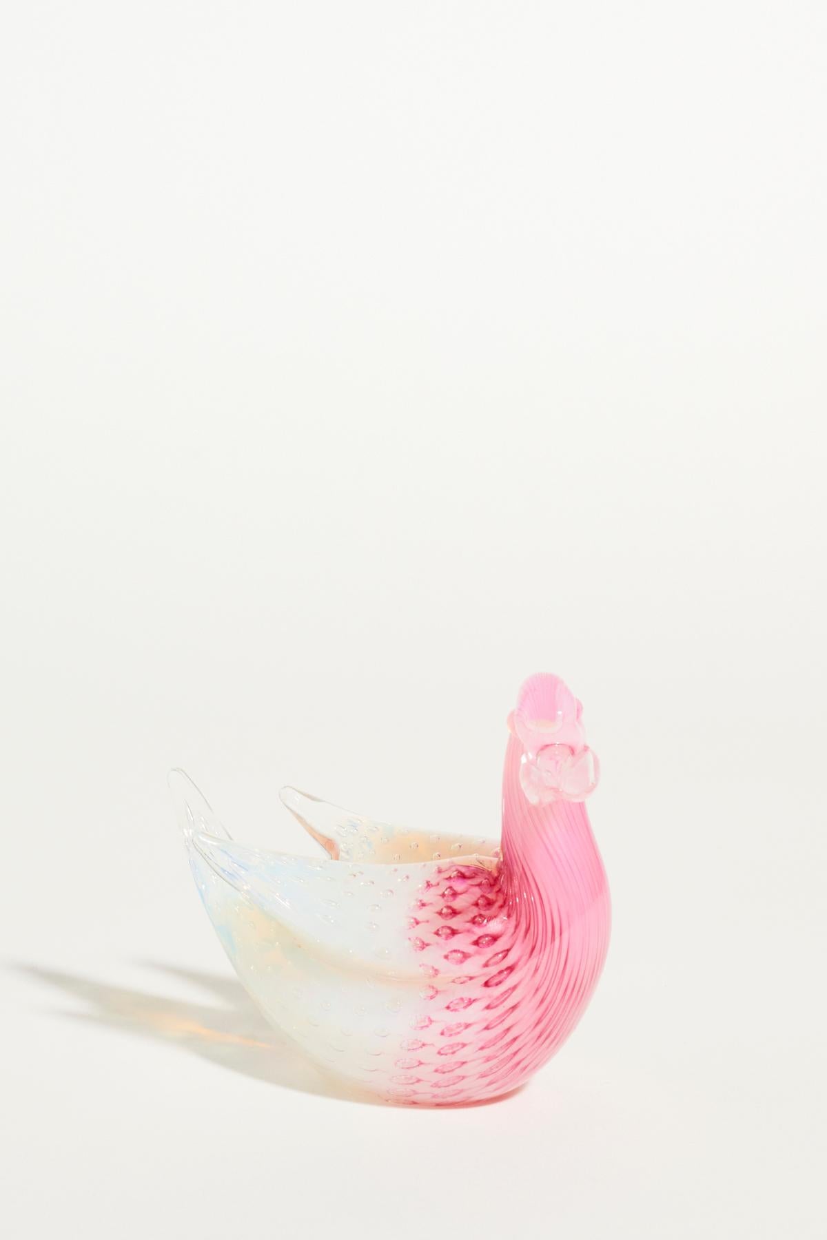 Pink Murano Swan In Excellent Condition In New York, NY