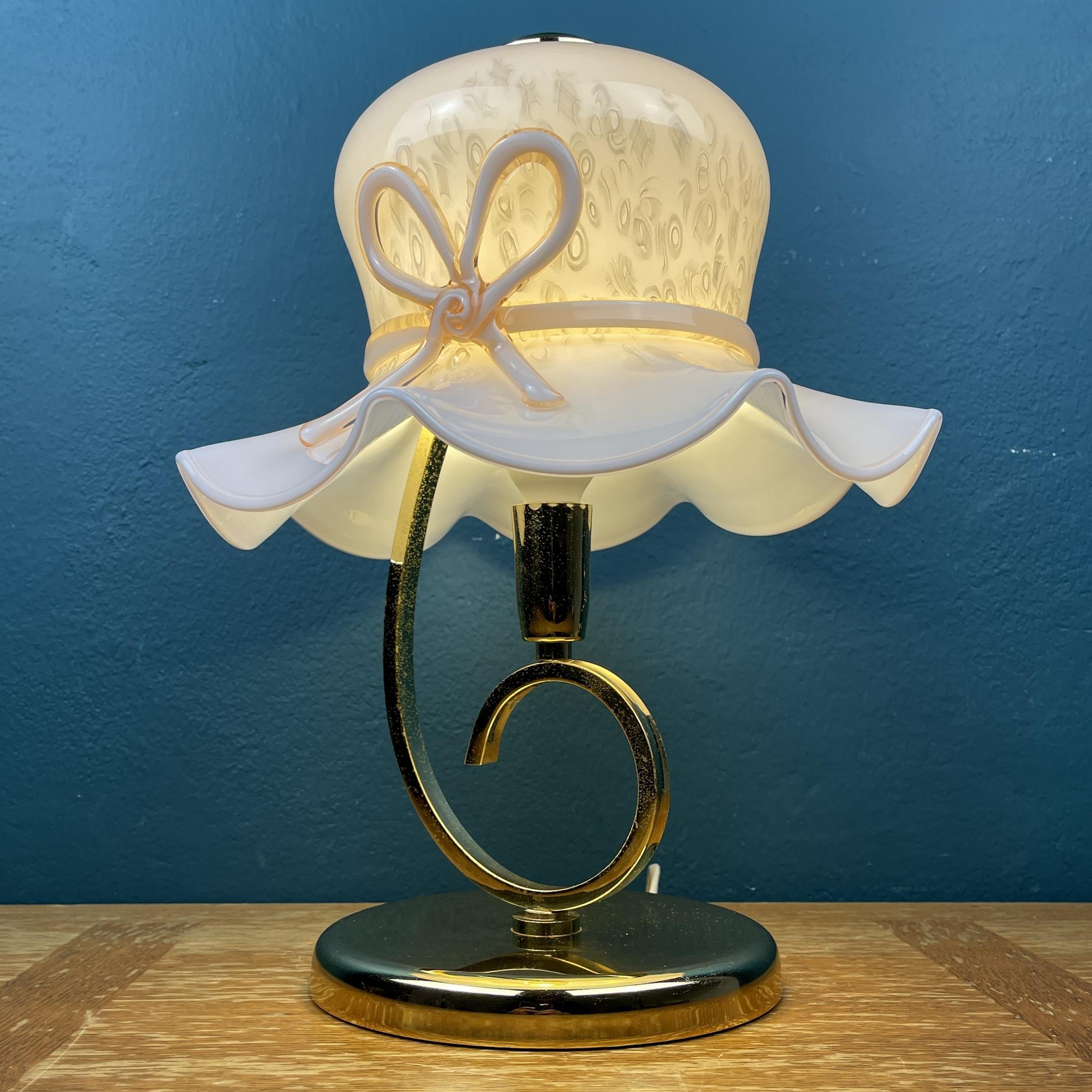 Late 20th Century Pink Murano Table Lamp Italy 1980s Woman's Hat Murano Lamp For Sale