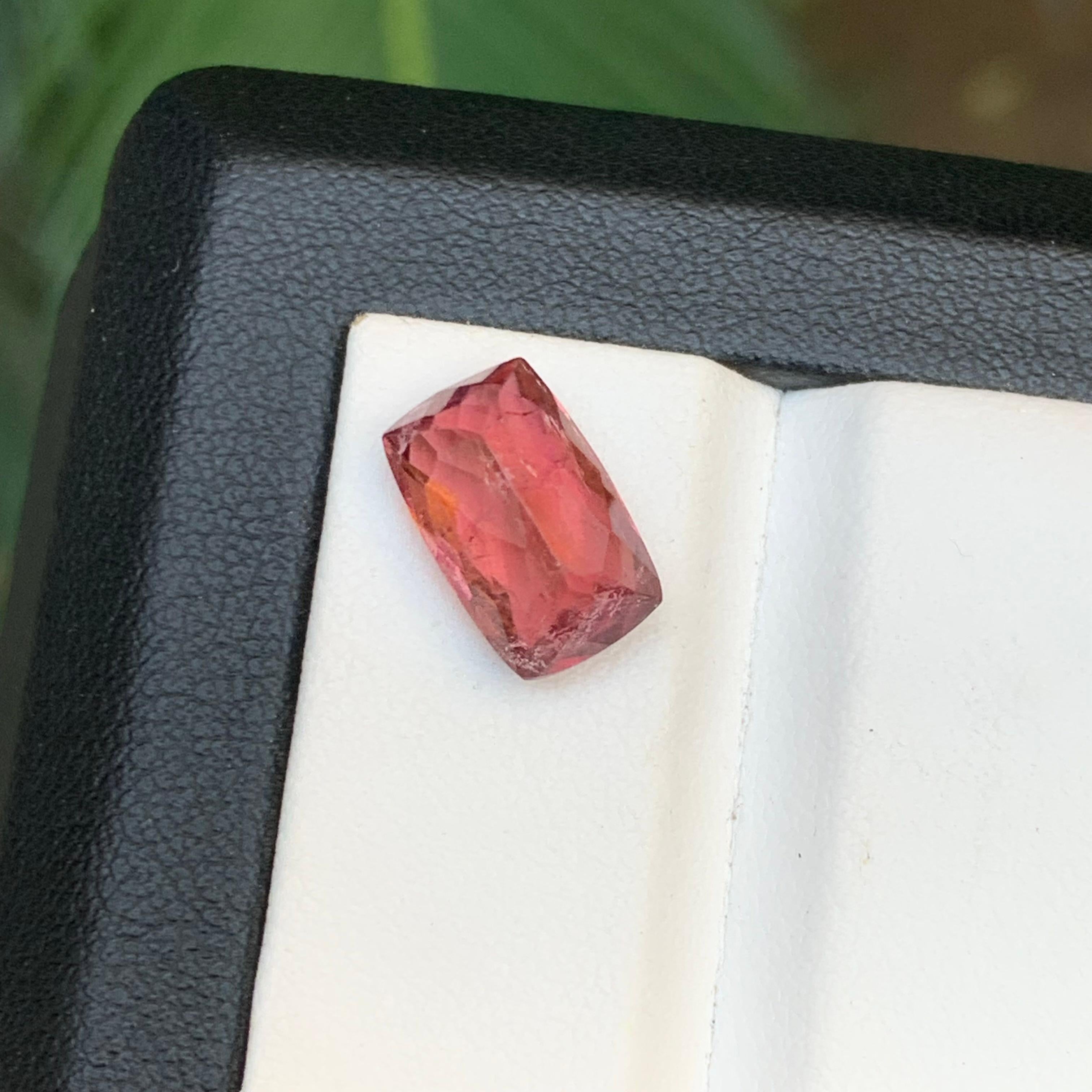 Bague en tourmaline rubellite naturelle rose taille damier, pierre précieuse non sertie de 4,35 carats Neuf - En vente à Peshawar, PK