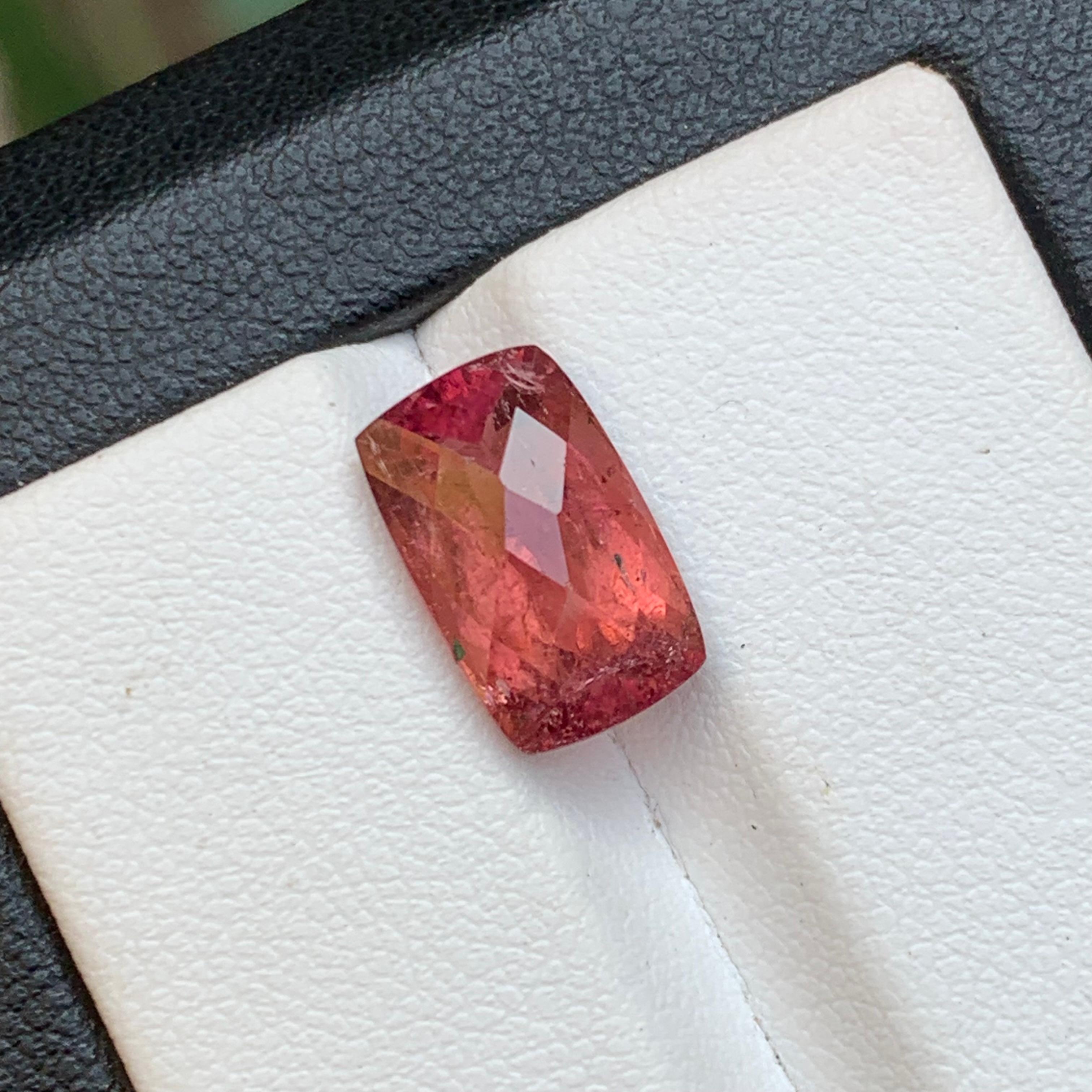 Bague en tourmaline rubellite naturelle rose taille damier, pierre précieuse non sertie de 4,35 carats en vente 3