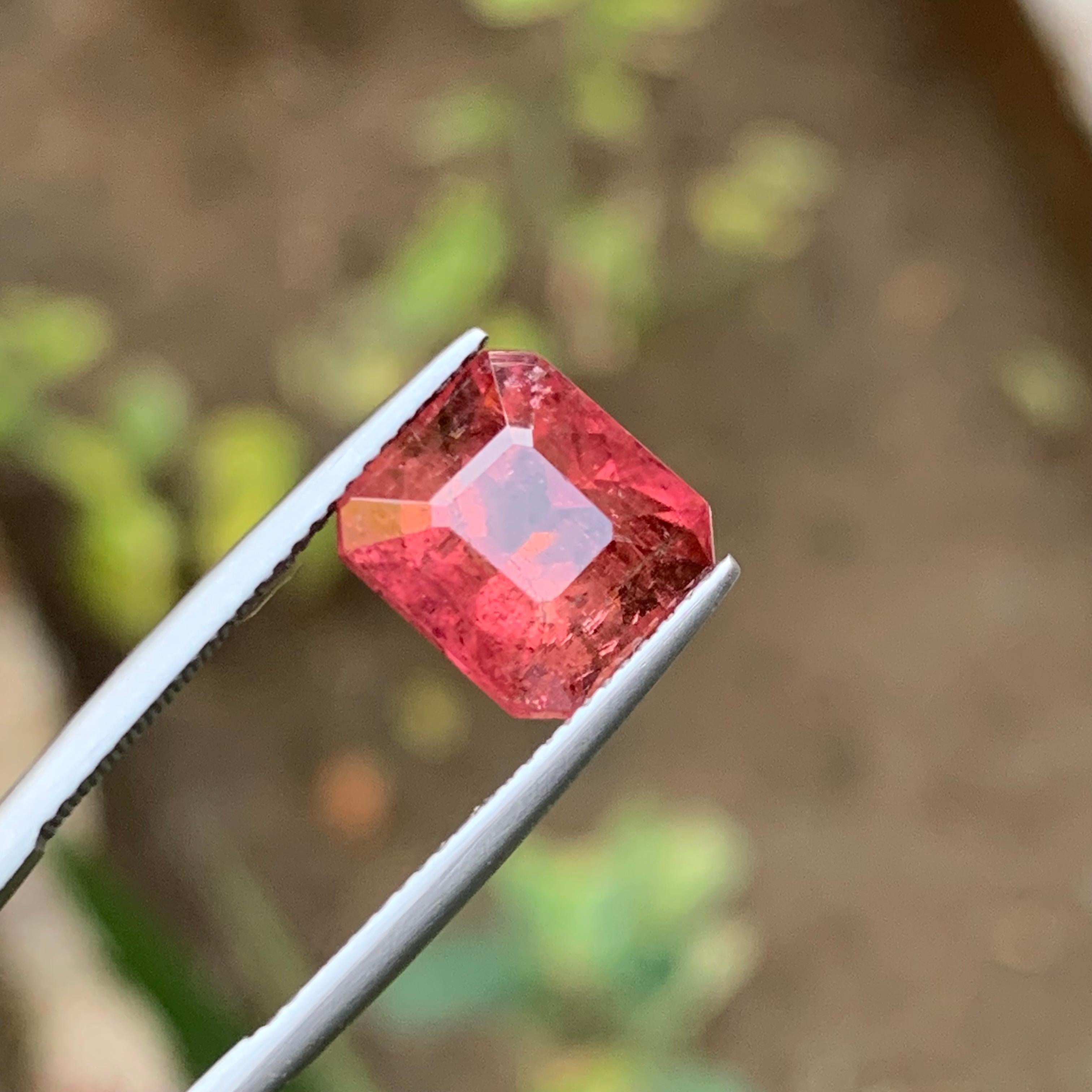 Bague en tourmaline rubellite naturelle rose, pierre précieuse non sertie, taille octogonale 5,85 carats en vente 5