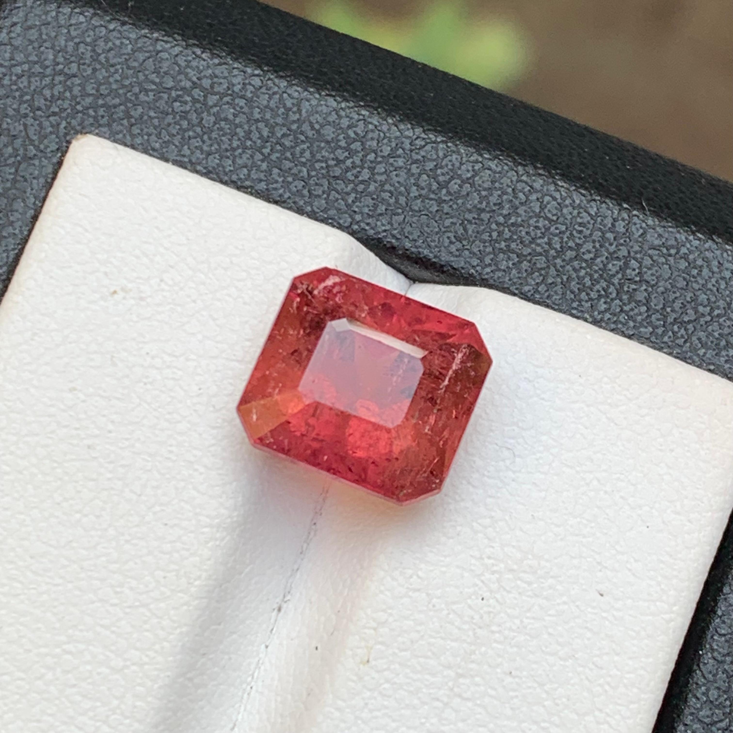 Bague en tourmaline rubellite naturelle rose, pierre précieuse non sertie, taille octogonale 5,85 carats en vente 6