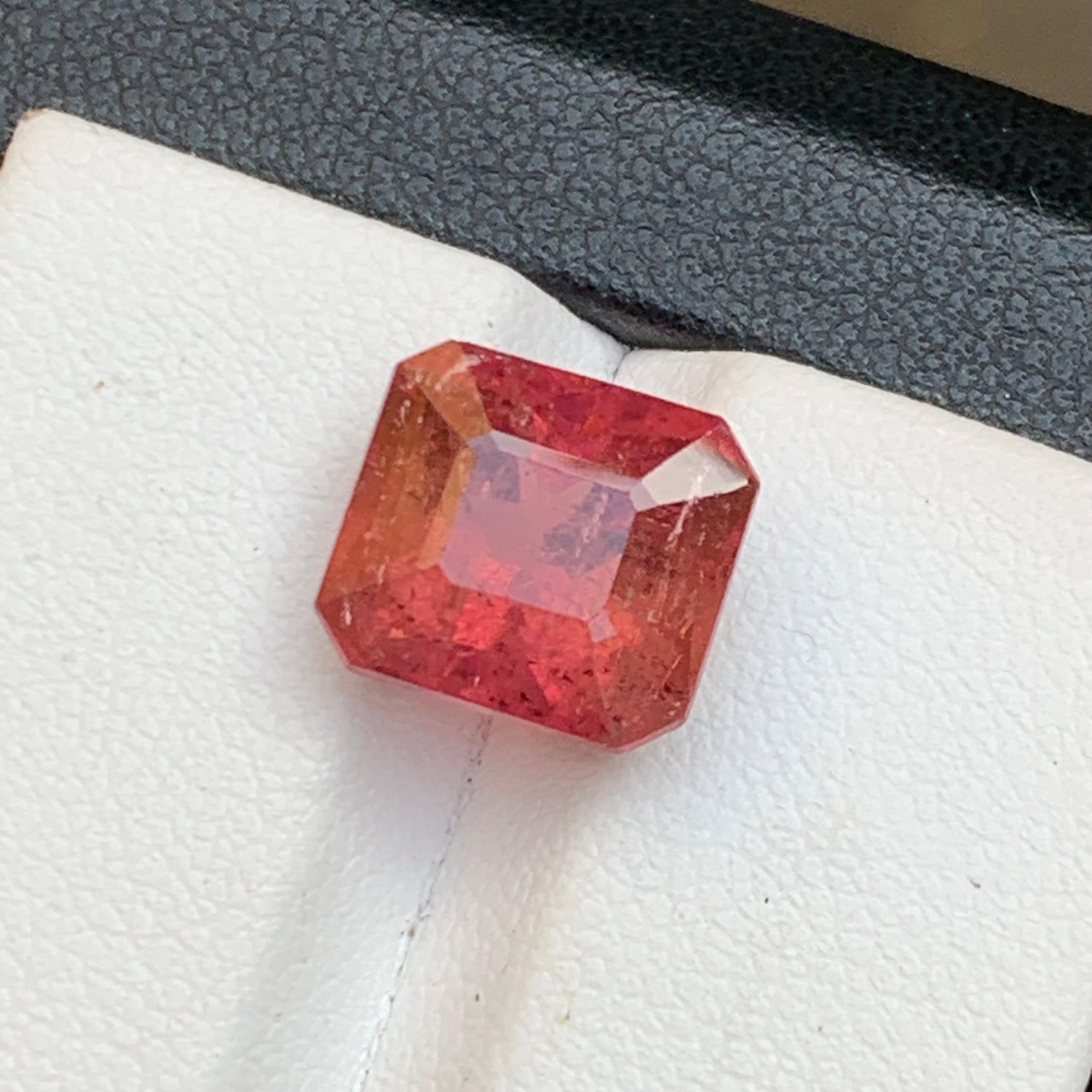 Bague en tourmaline rubellite naturelle rose, pierre précieuse non sertie, taille octogonale 5,85 carats en vente 1