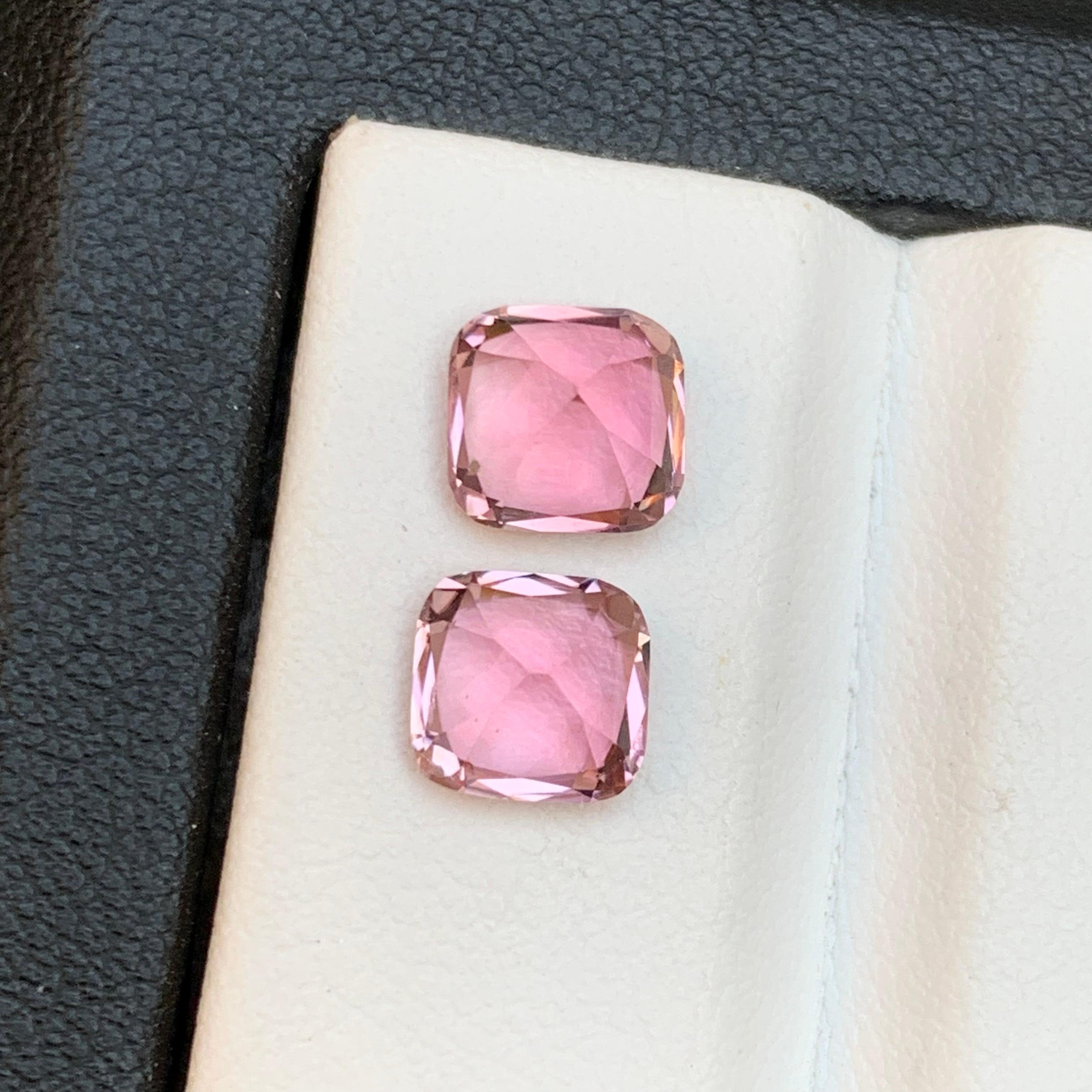 Pendientes de Turmalina Natural Rosa Pareja de Piedras Sueltas 2.85 Ct Cuadradas talla cojín en Nuevo estado para la venta en Peshawar, PK