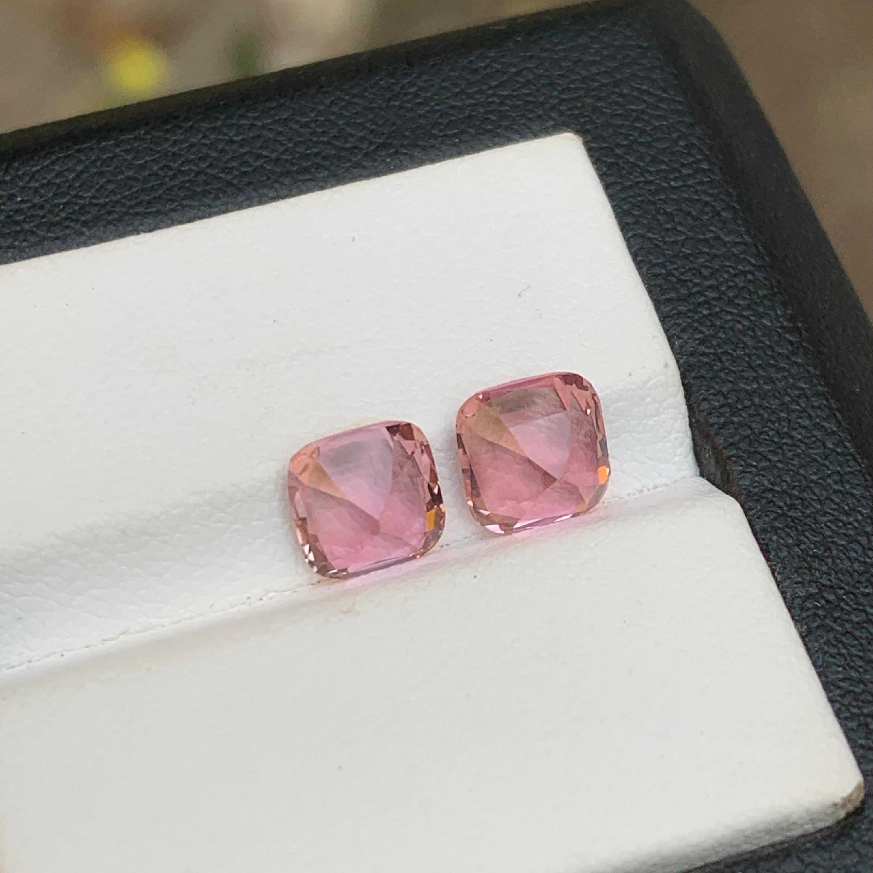 Pendientes de Turmalina Natural Rosa Pareja de Piedras Sueltas 2.85 Ct Cuadradas talla cojín en venta 2