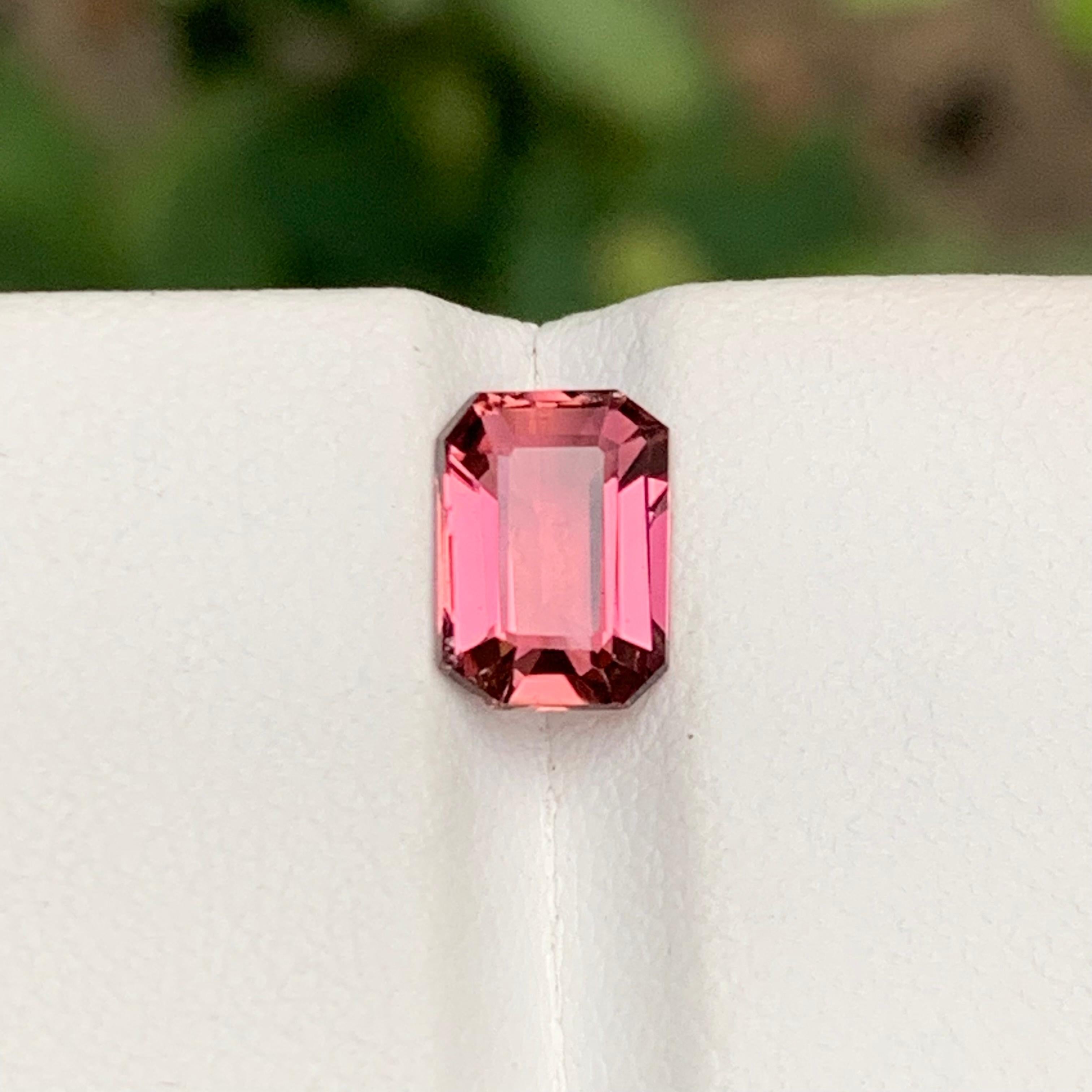 Anello di tormalina naturale rosa allentato 2 carati taglio smeraldo  Gioielli in vendita 5