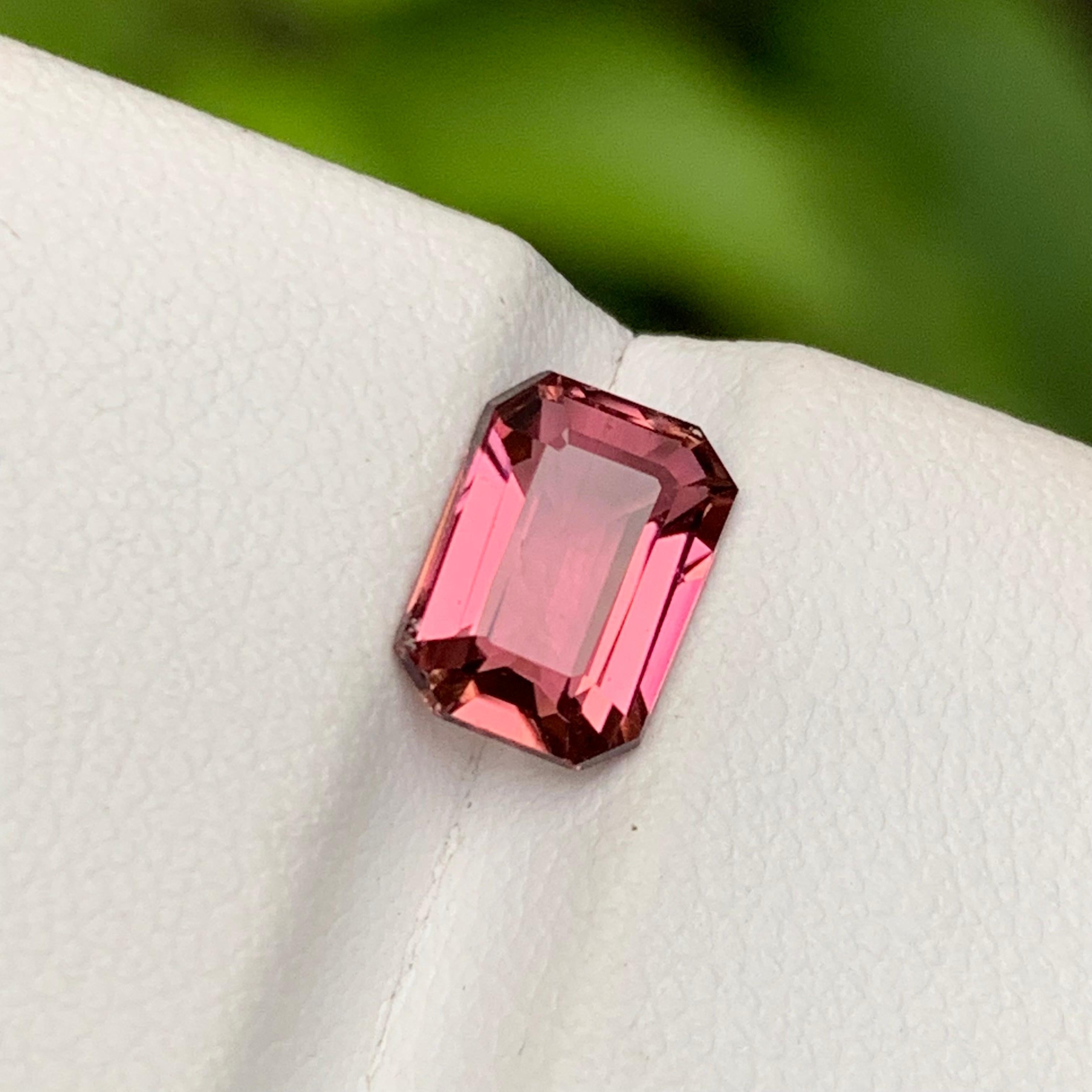 Anello di tormalina naturale rosa allentato 2 carati taglio smeraldo  Gioielli in vendita 6