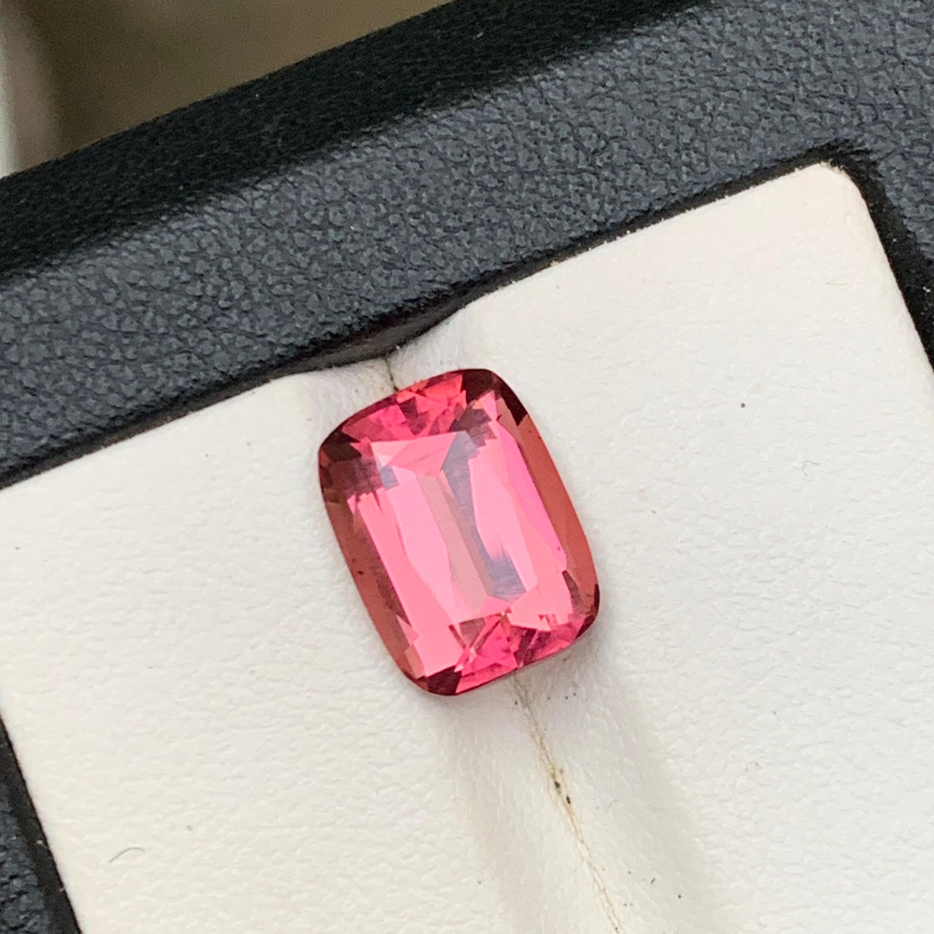 Anillo de Turmalina Natural Rosa Gema Suelta 4.12 Ct Corte Cojín para Joyería Contemporáneo en venta