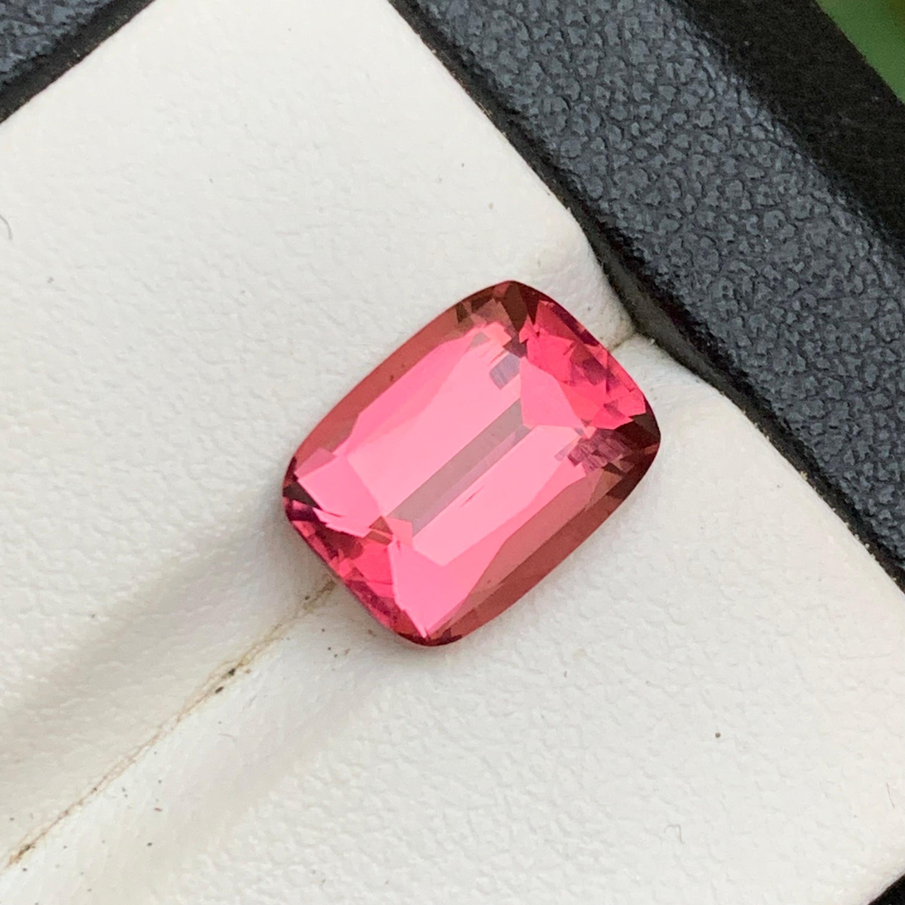 Anillo de Turmalina Natural Rosa Gema Suelta 4.12 Ct Corte Cojín para Joyería en Nuevo estado para la venta en Peshawar, PK