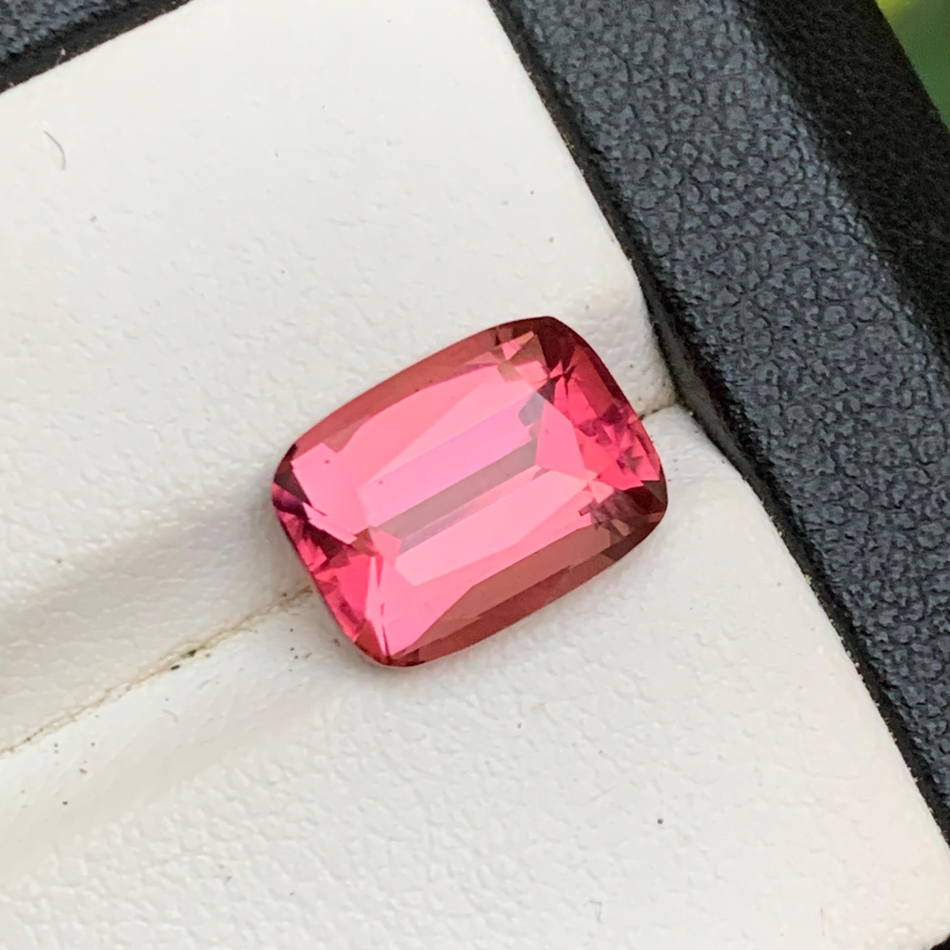 Anillo de Turmalina Natural Rosa Gema Suelta 4.12 Ct Corte Cojín para Joyería en venta 3