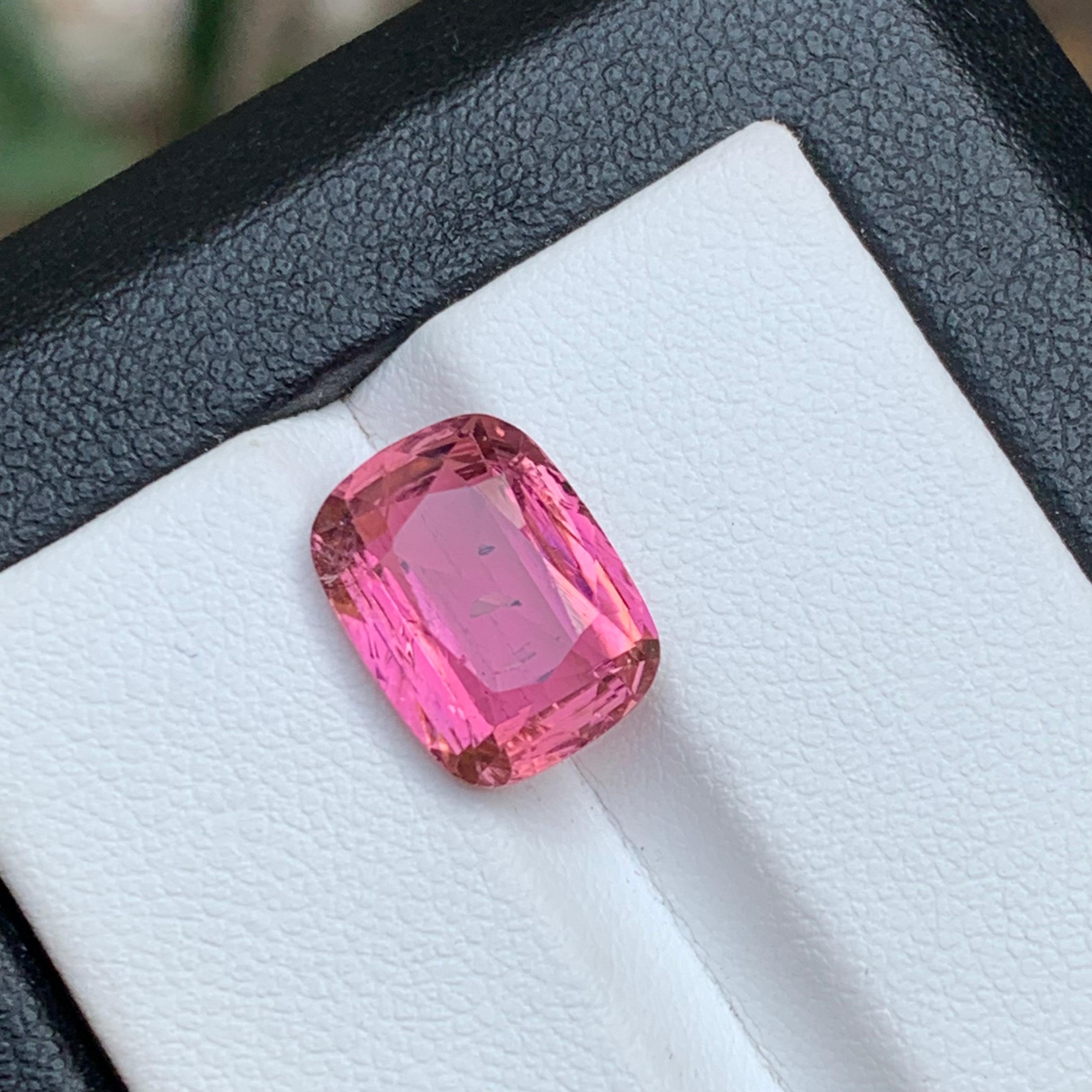 Contemporaneo Anello con tormalina naturale rosa, ciondolo, gemma sciolta da 4.50 carati con taglio a cuscino - Gioielli in vendita