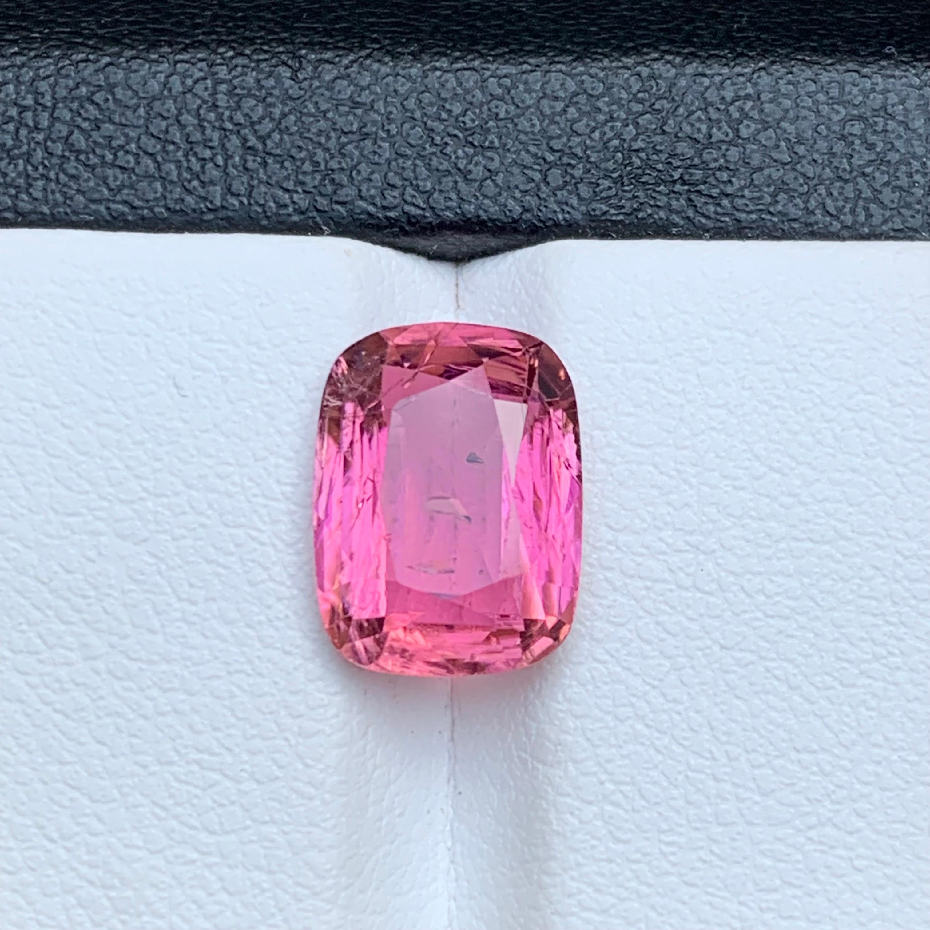 Taglio cuscino Anello con tormalina naturale rosa, ciondolo, gemma sciolta da 4.50 carati con taglio a cuscino - Gioielli in vendita