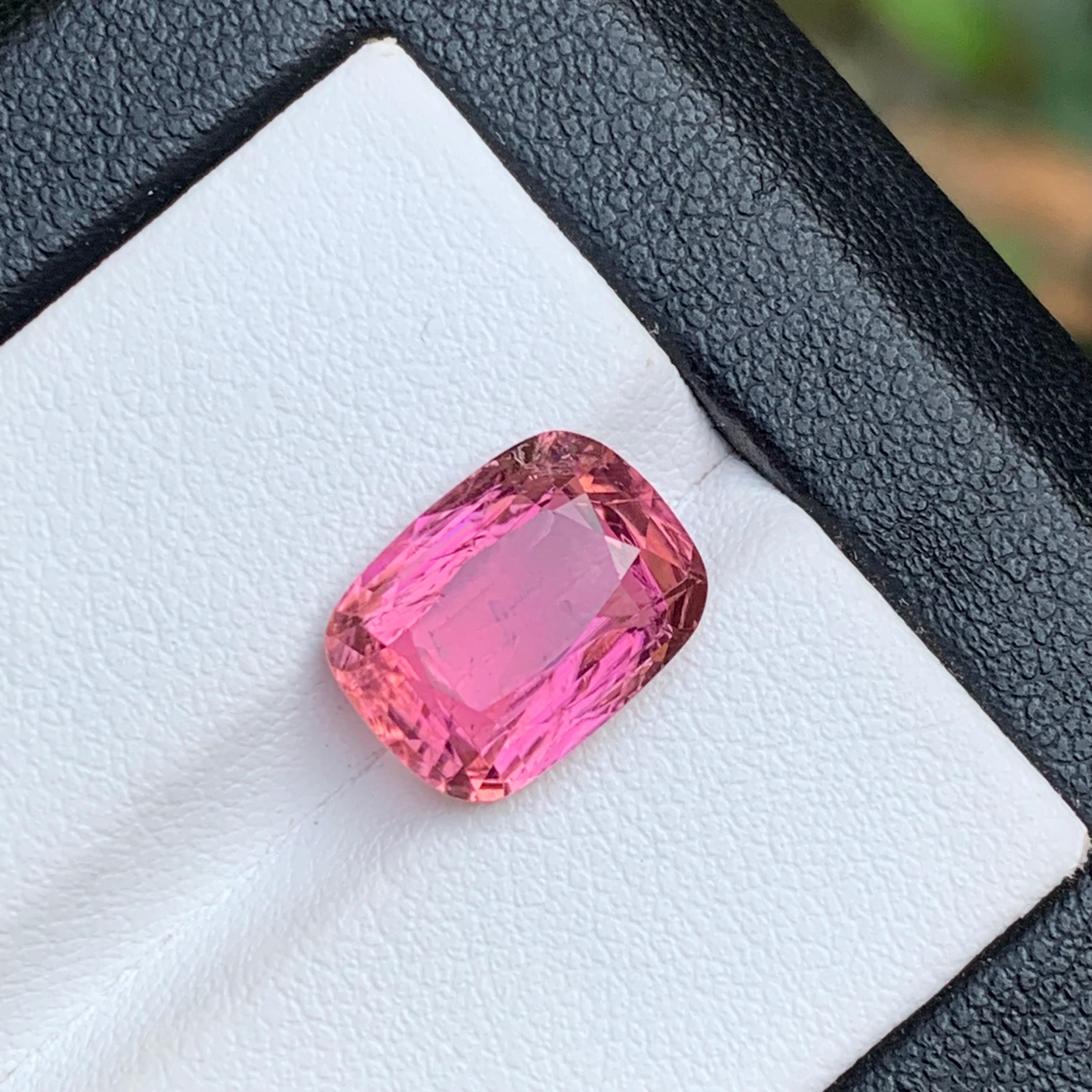 Anello con tormalina naturale rosa, ciondolo, gemma sciolta da 4.50 carati con taglio a cuscino - Gioielli In condizioni Nuovo in vendita a Peshawar, PK