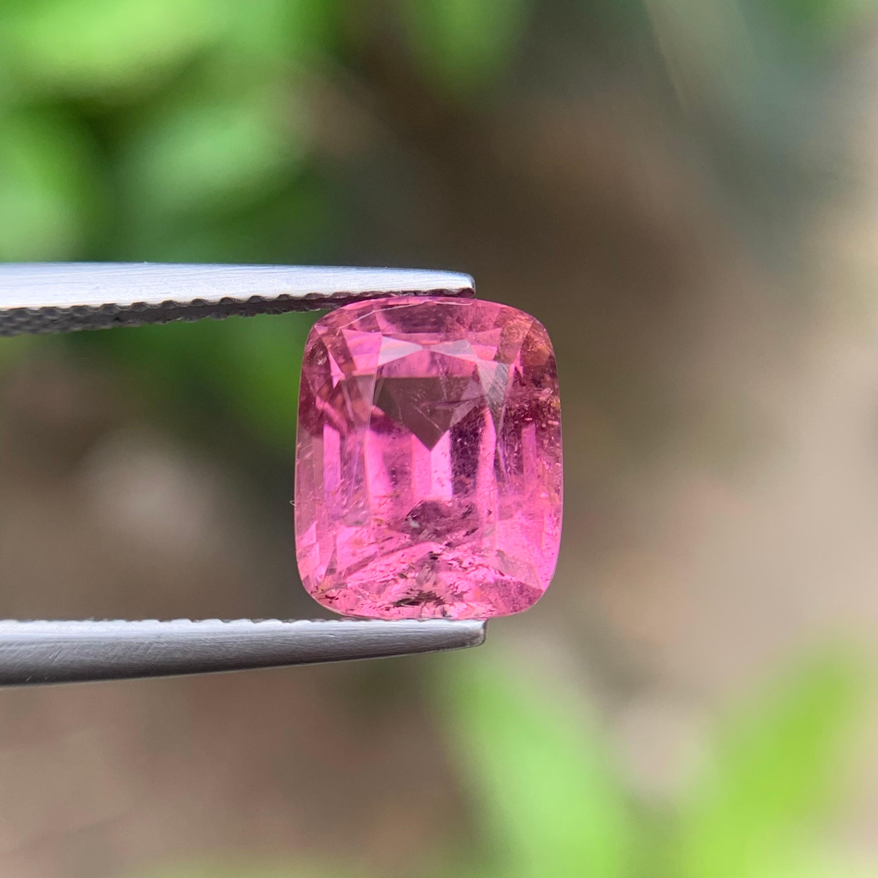 Bague, pendentif en tourmaline naturelle rose de 4.65 carats, pierre précieuse non sertie, taille coussin en vente 2