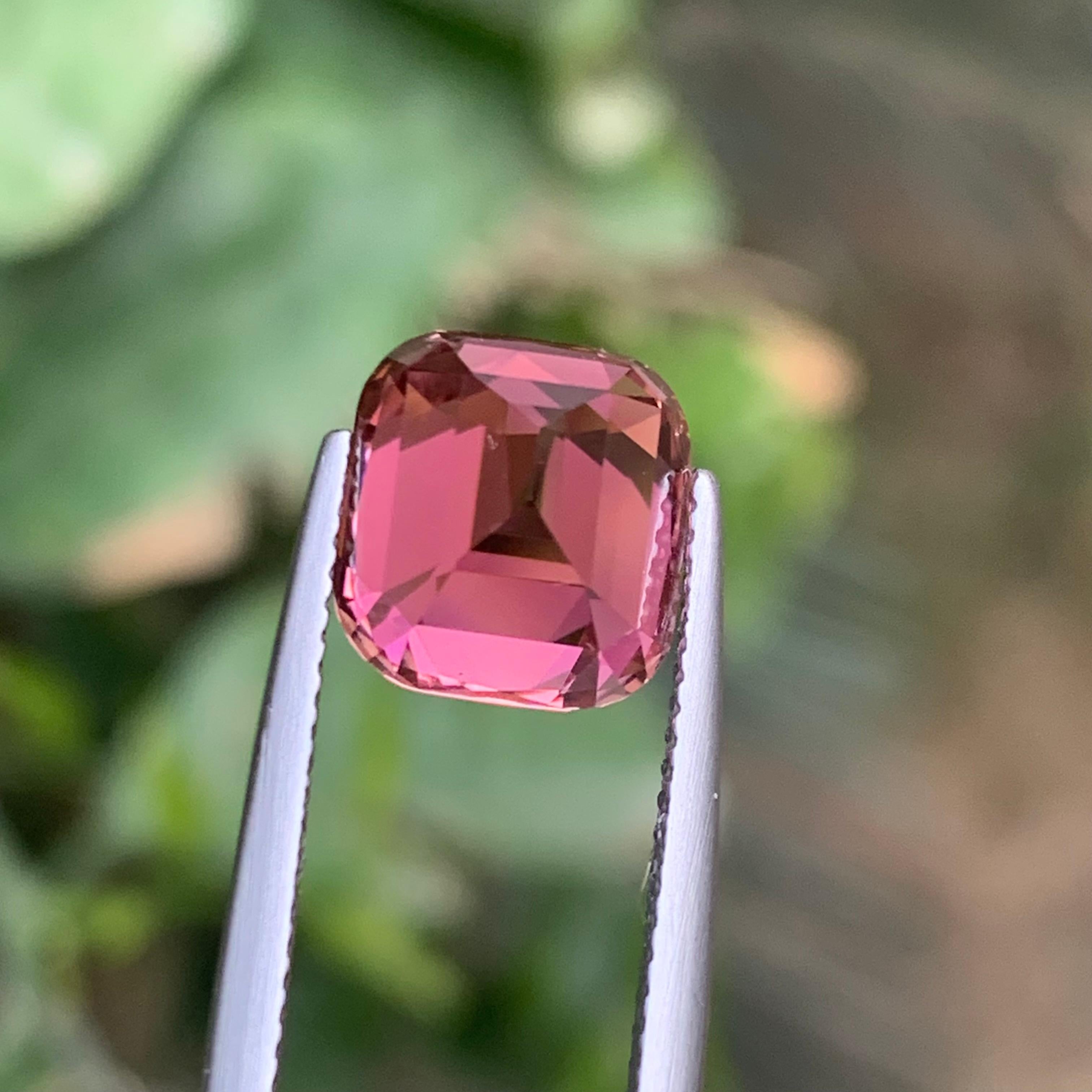 Anello con tormalina naturale rosa, ciondolo, gemma sciolta da 5,45 carati con taglio a cuscino - Gioielli in vendita 5