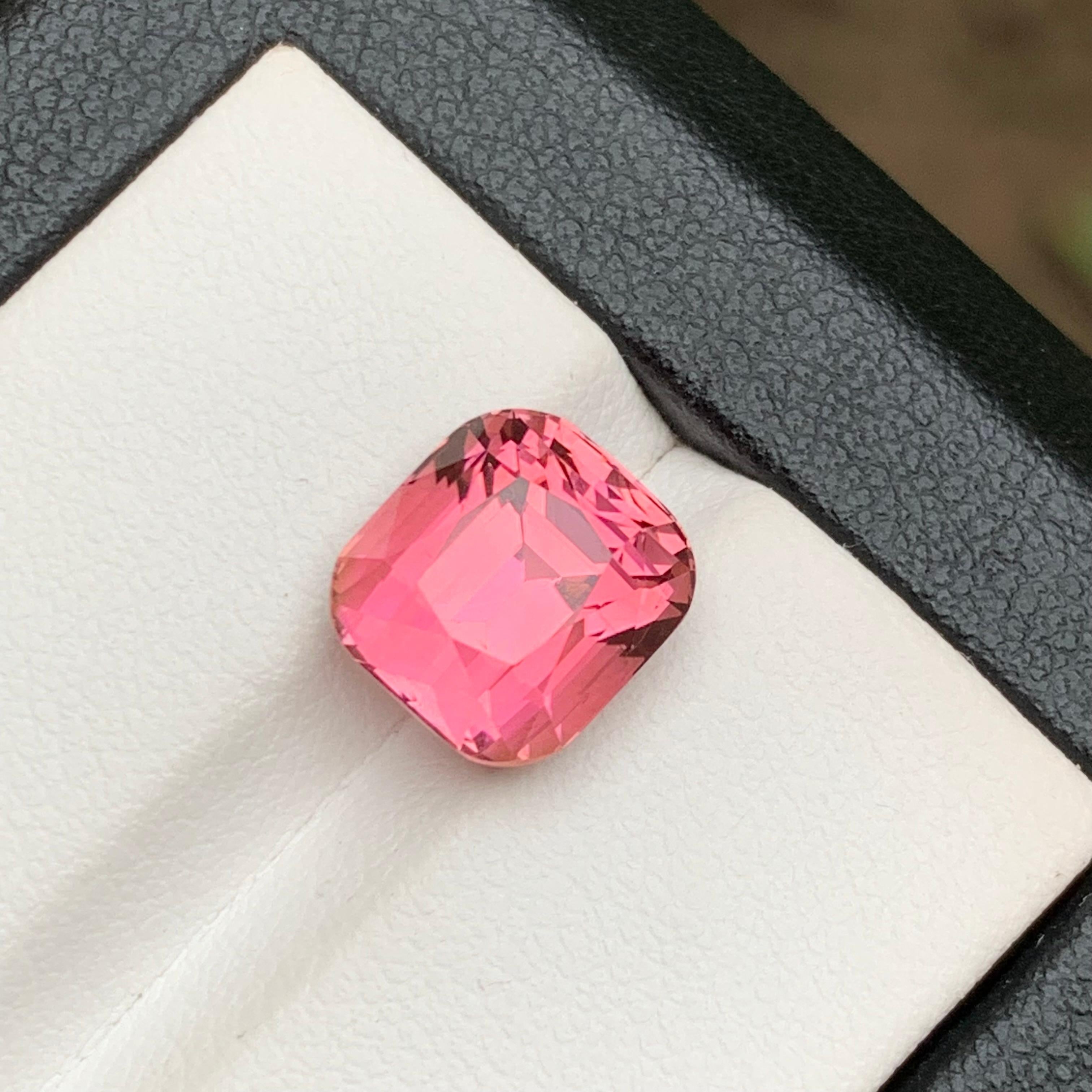 Anello con tormalina naturale rosa, ciondolo, gemma sciolta da 5,45 carati con taglio a cuscino - Gioielli In condizioni Nuovo in vendita a Peshawar, PK