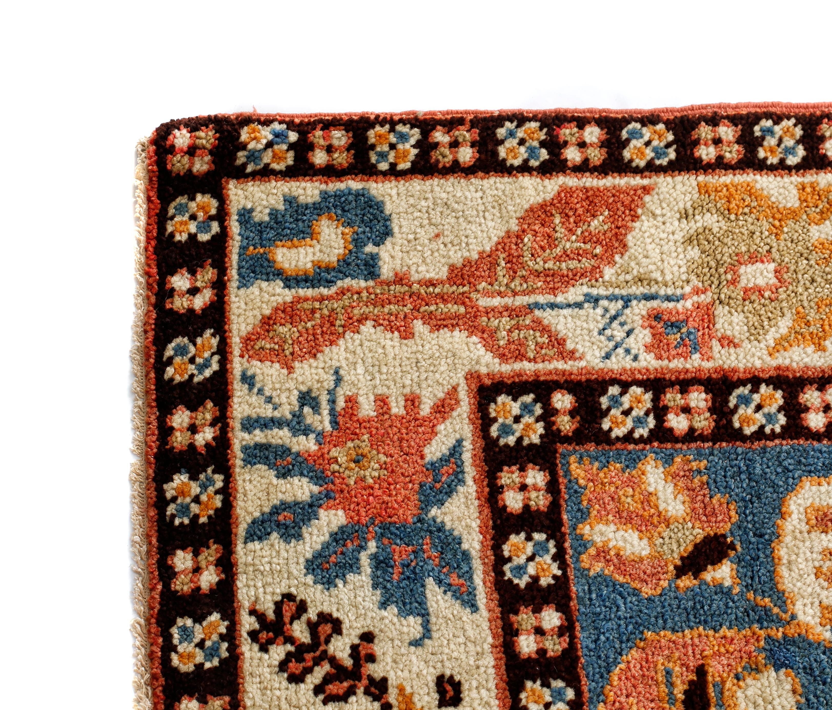 Anatolian rugs are hand knotted in the Central Anatolia or Asia minor region of Turkey. The patterns are from Ottoman era as well as modern Turkey. The central medallion used in this rug symbolizes the central authority of the Ottoman Sultans. In