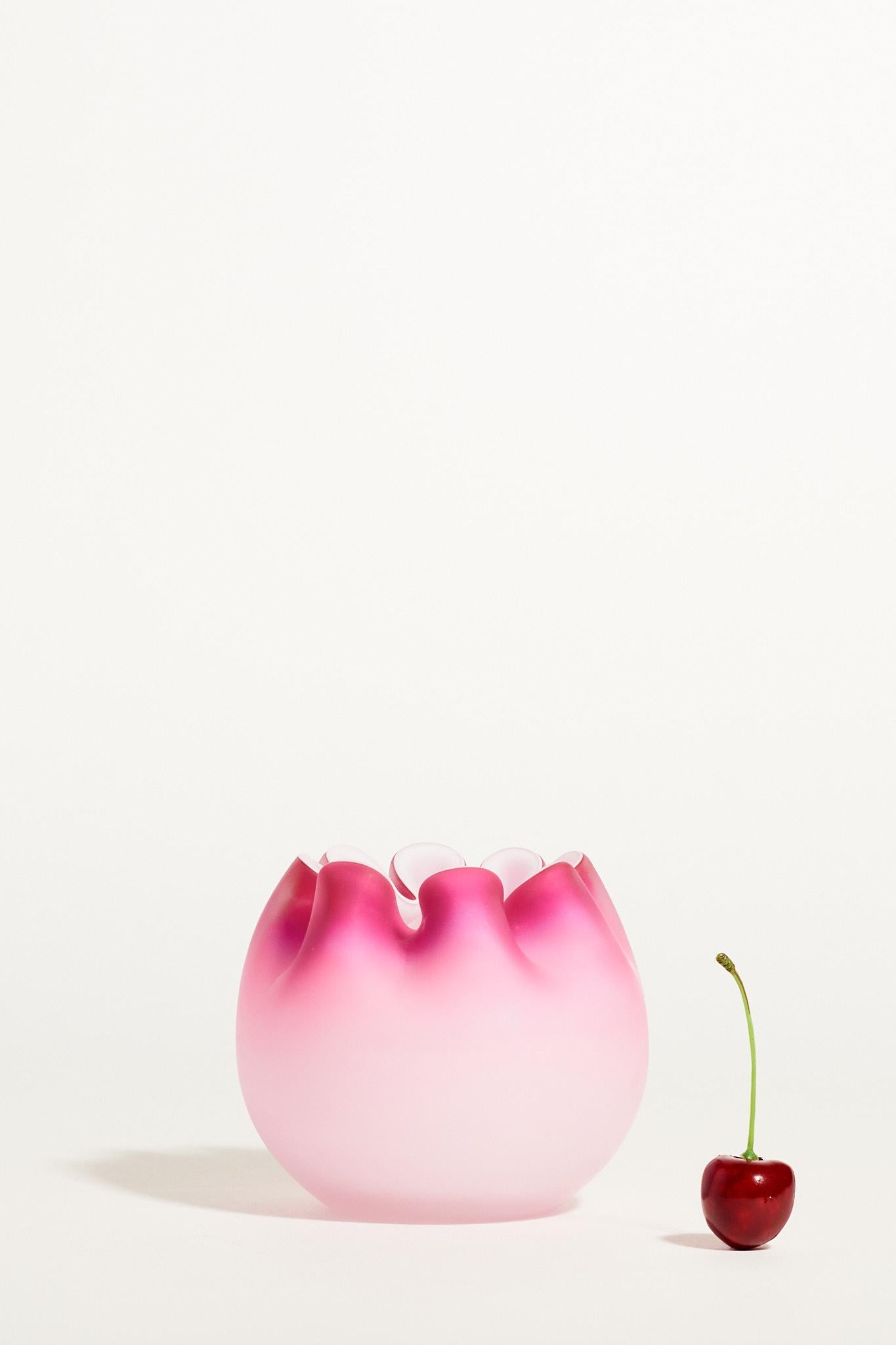 Pink Ombre Ruffle Vase 1