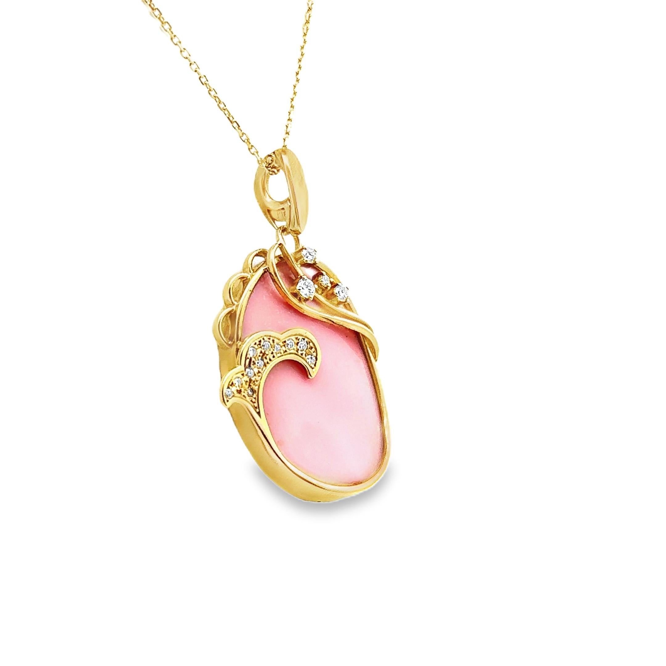 Contemporary Pink Opal Diamond 18k Yellow Gold Necklace For Sale