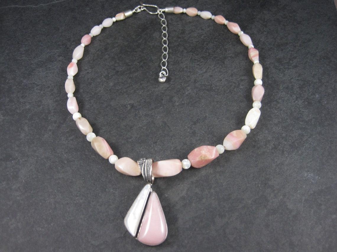 Anglo-Indian Pink Opal Mother of Pearl Necklace and Pendant Jewelry Set For Sale