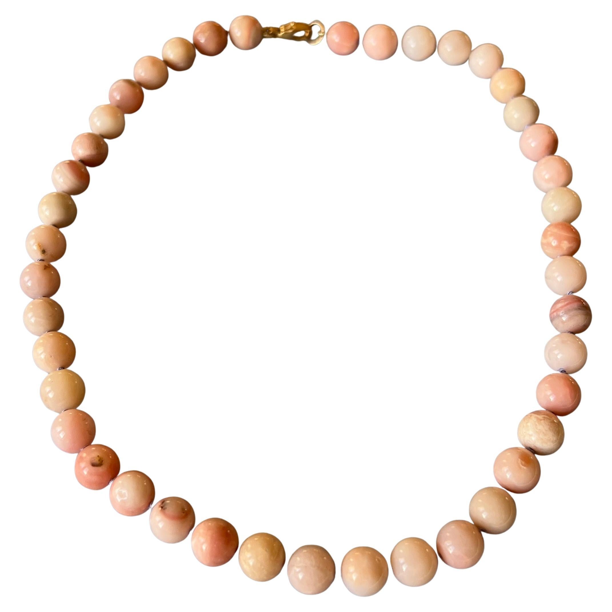 Contemporaneo Collana di perle Opale rosa in vendita