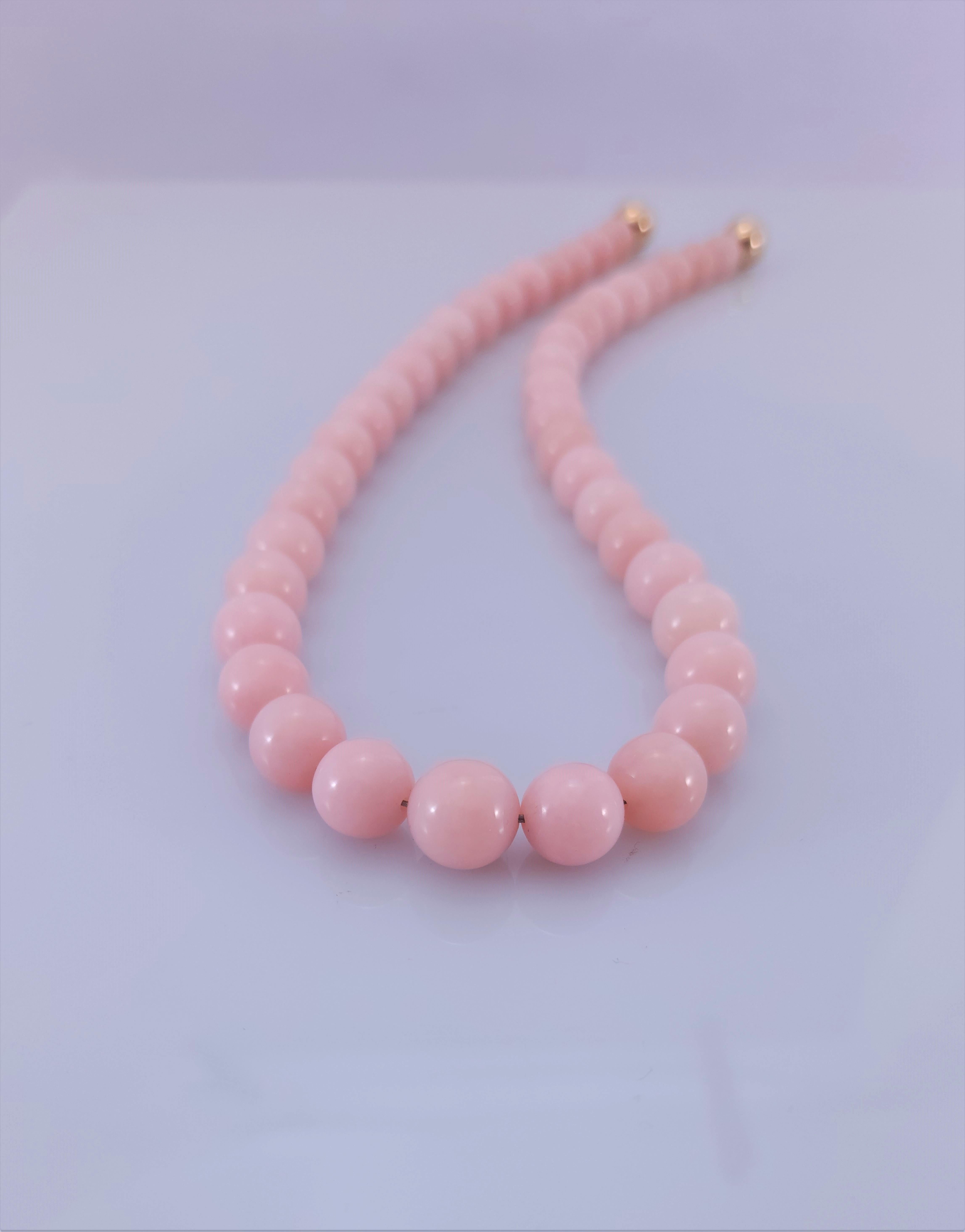 Women's Pink Opal Round Beaded Necklace with 18 Carat Rose Gold For Sale