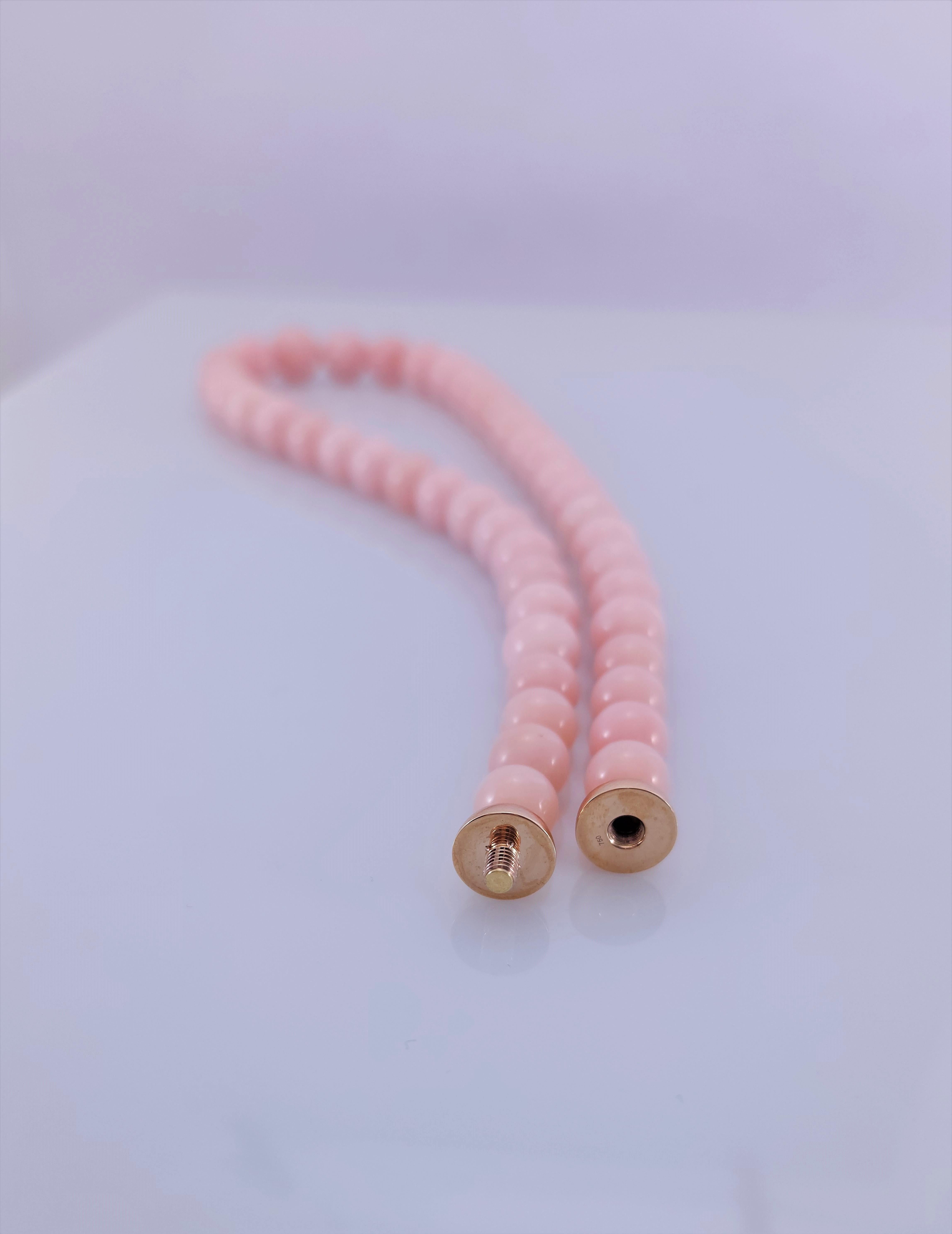 Pink Opal Round Beaded Necklace with 18 Carat Rose Gold For Sale 3
