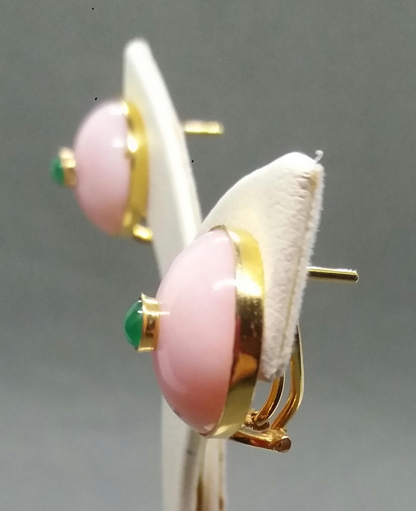 Pink Opal Round Cab Emerald Round Cab 14 Karat Gold Clip-On Earrings For Sale 5