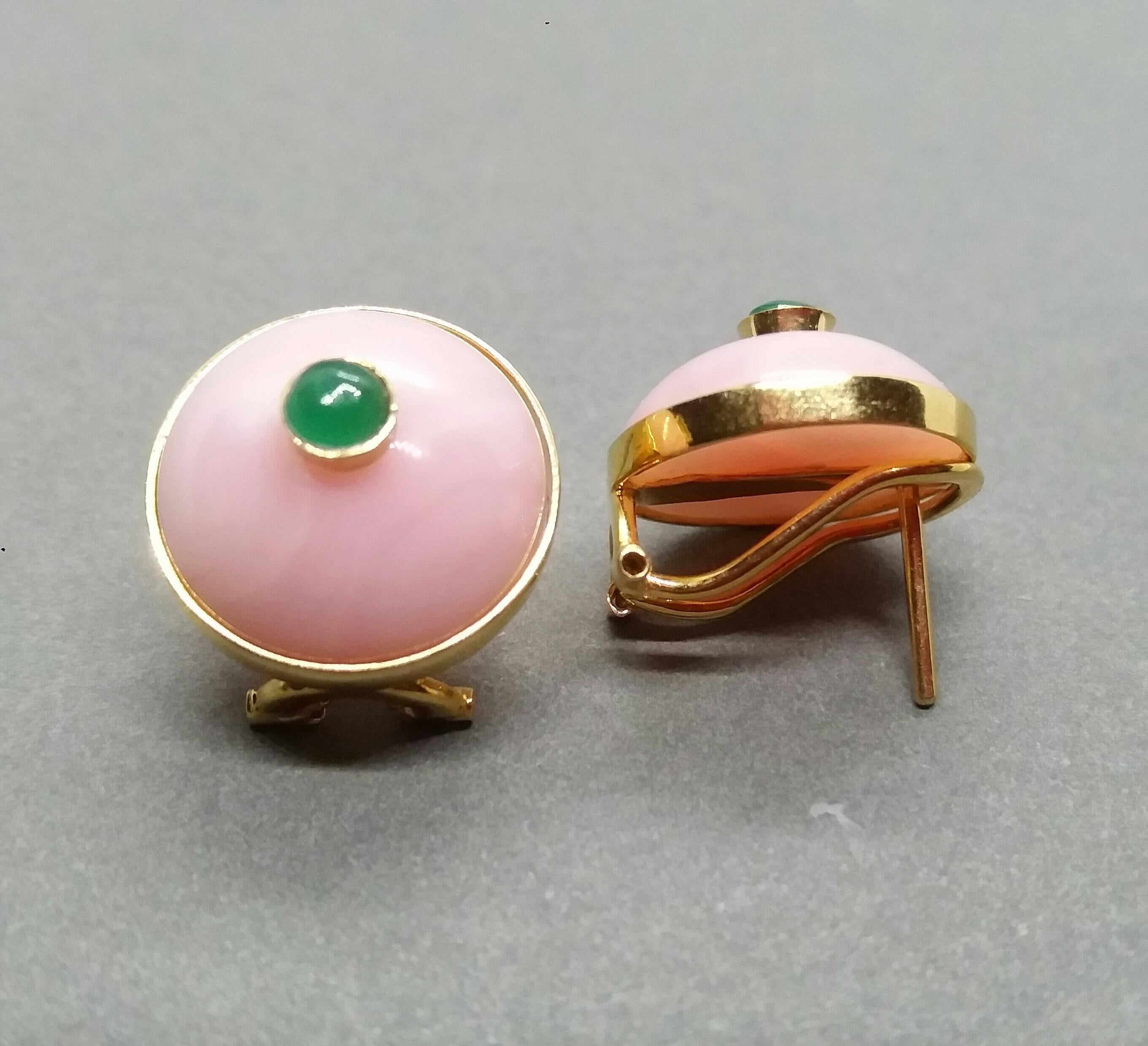 Contemporary Pink Opal Round Cab Emerald Round Cab 14 Karat Gold Clip-On Earrings For Sale