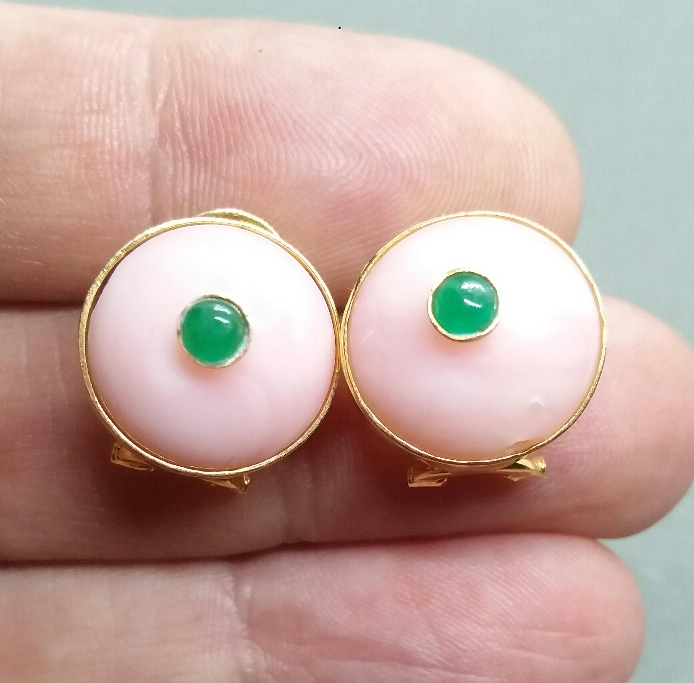 Pink Opal Round Cab Emerald Round Cab 14 Karat Gold Clip-On Earrings For Sale 3