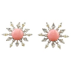 Clous d'oreilles en opale rose avec perles et diamants