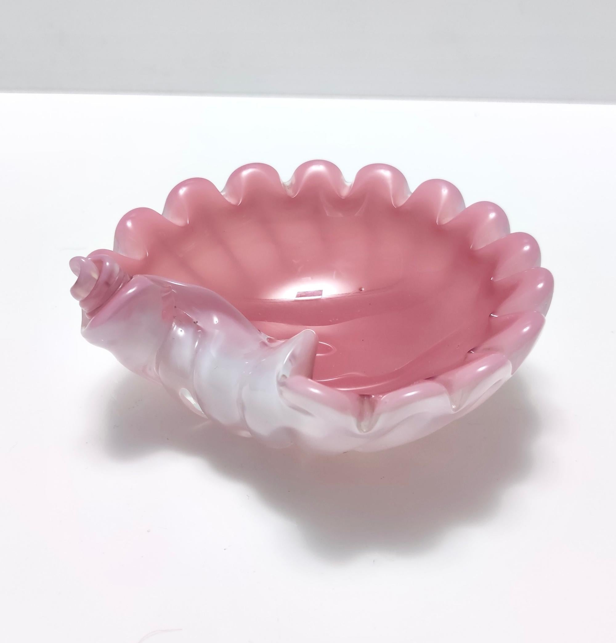 Italian Pink Opaline and Lattimo Glass Shell Bowl or Ashtray by Fratelli Toso, Italy For Sale