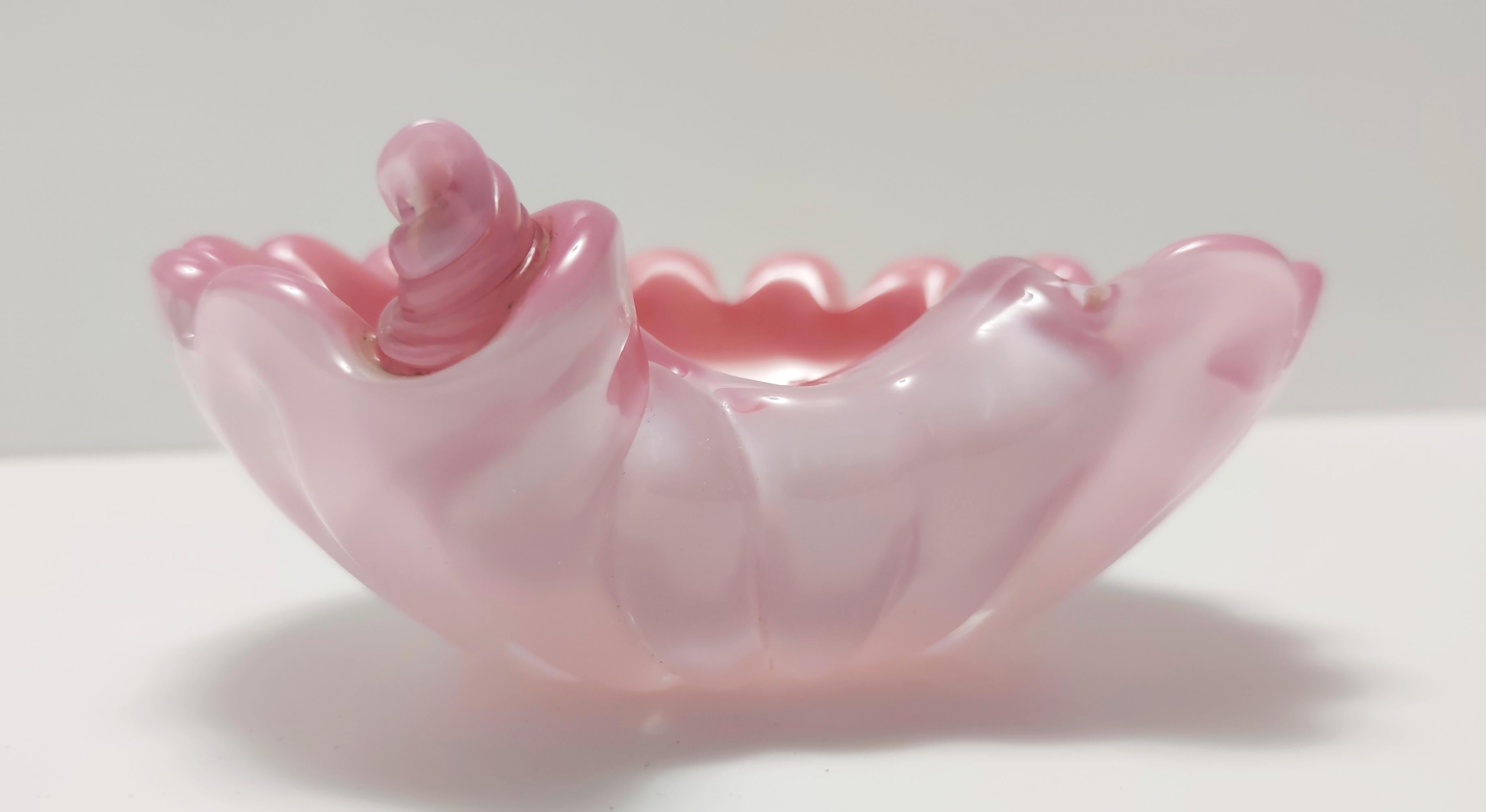 Opaline Glass Pink Opaline and Lattimo Glass Shell Bowl or Ashtray by Fratelli Toso, Italy For Sale