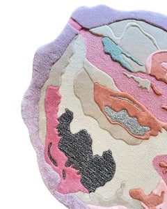 Abstrakter ovaler handgetufteter Wollteppich in Rosa, undurchsichtig, Pastellfarben, von RAG Home