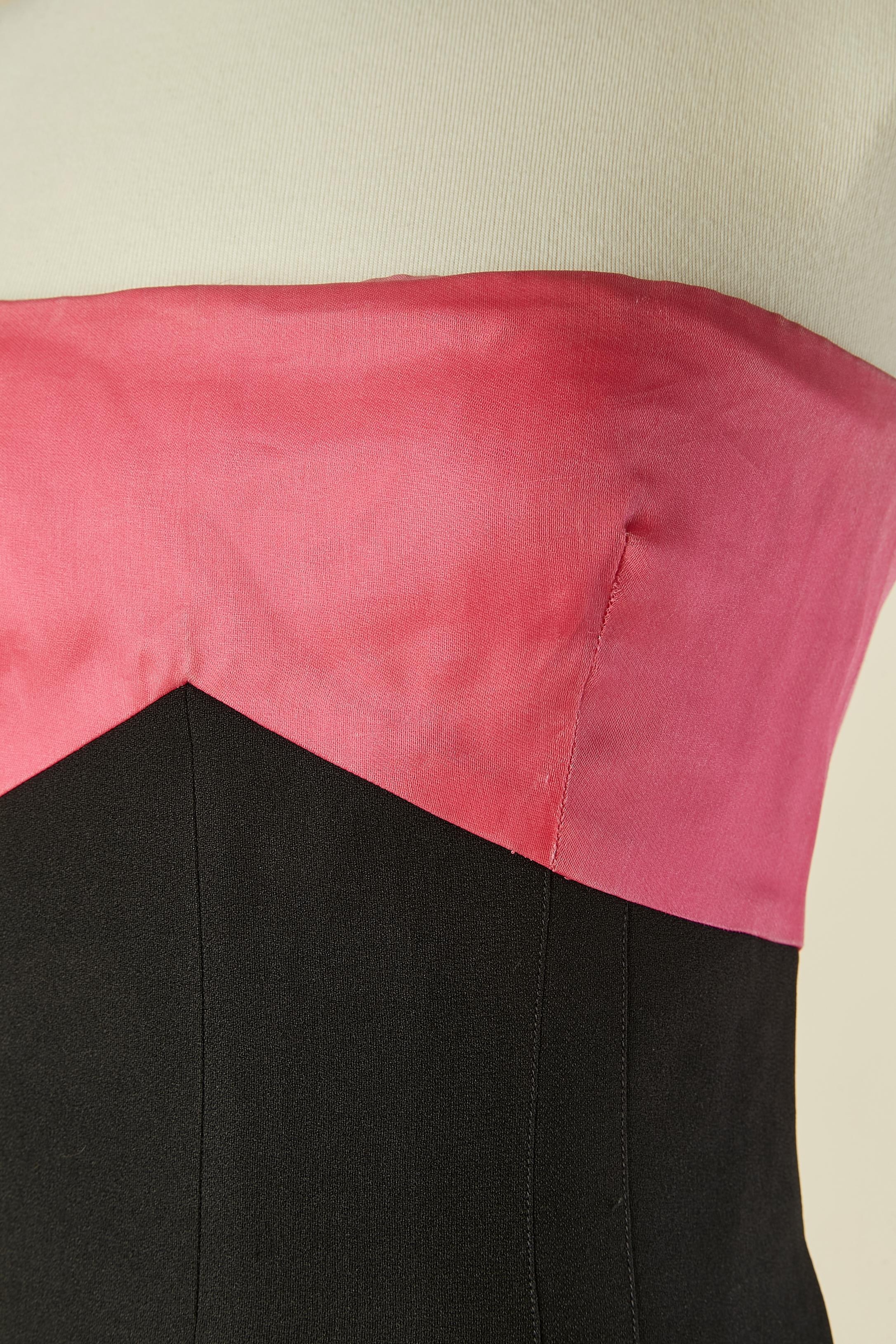 Robe de soirée à bustier en organdi rose et crêpe noir GUY LAROCHE Circa 1980's Excellent état - En vente à Saint-Ouen-Sur-Seine, FR