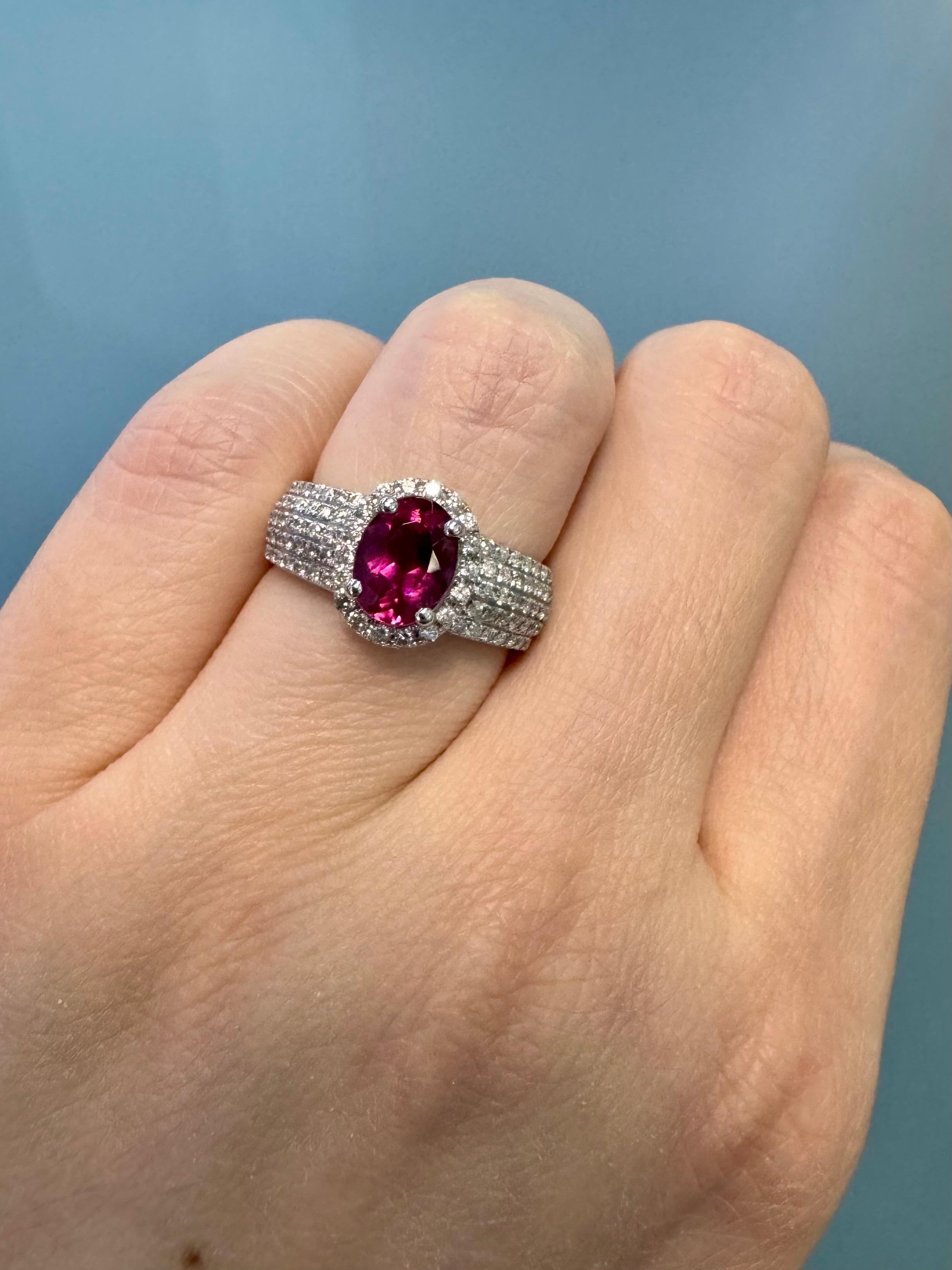 Anello a raggiera con gemme ovali rosa e 5 file di diamanti da 14 carati In magazzino in vendita 4