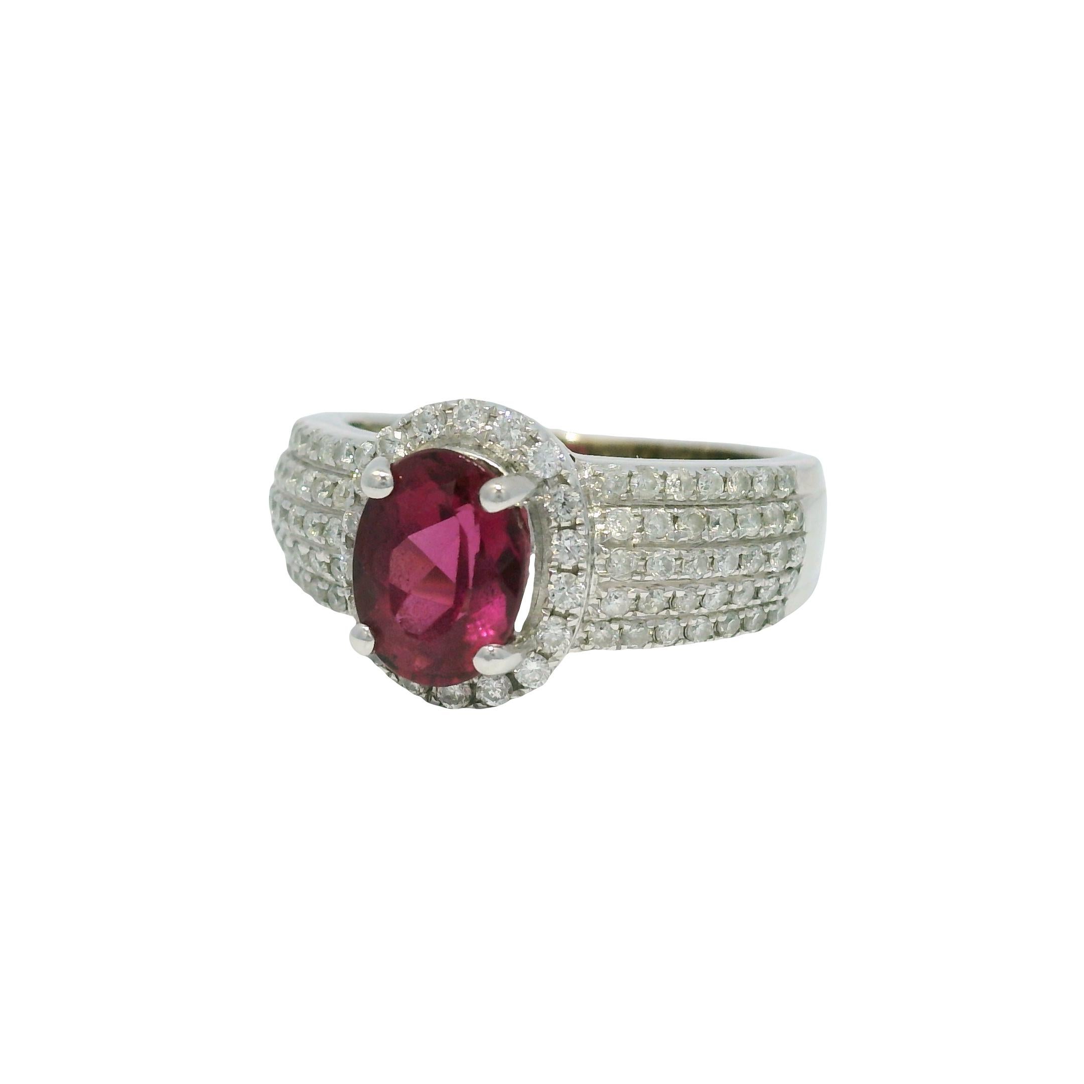 De las mujeres Anillo Halo de 14 Quilates con Gema Ovalada Rosa y 5 Filas de Diamantes En Stock en venta