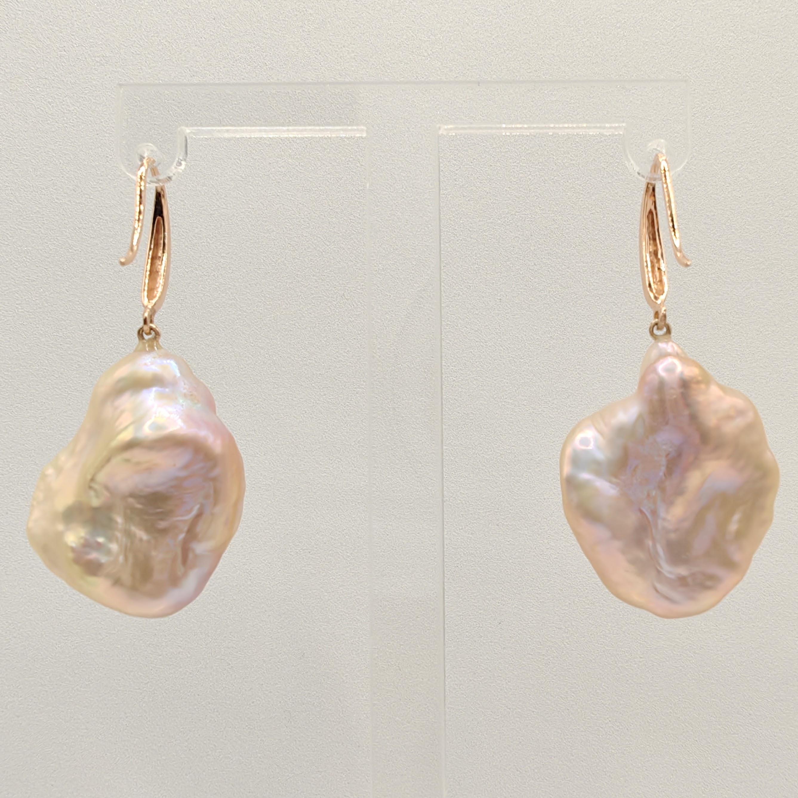 Pink-peach Keshi Pearl Dangling Drop Earrings With 18K Rose Gold French Hooks In New Condition For Sale In Wan Chai District, HK