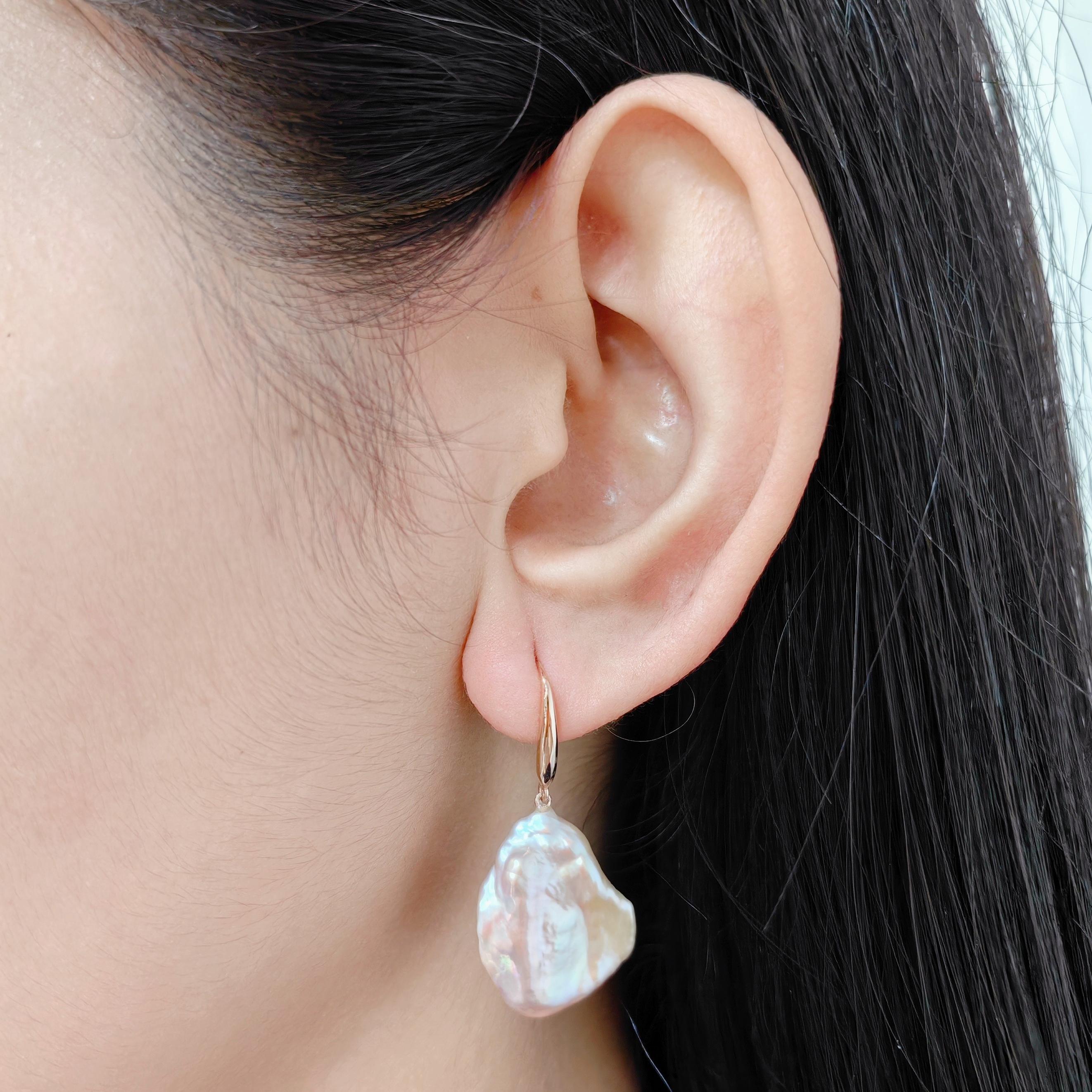 Pink-peach Keshi Pearl Dangling Drop Earrings With 18K Rose Gold French Hooks For Sale 2